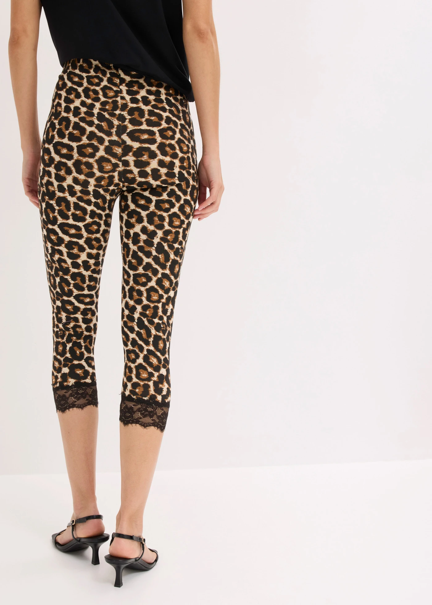 Capri legging met kant • lichtsand luipaardprint • product-page.page-title-suffix