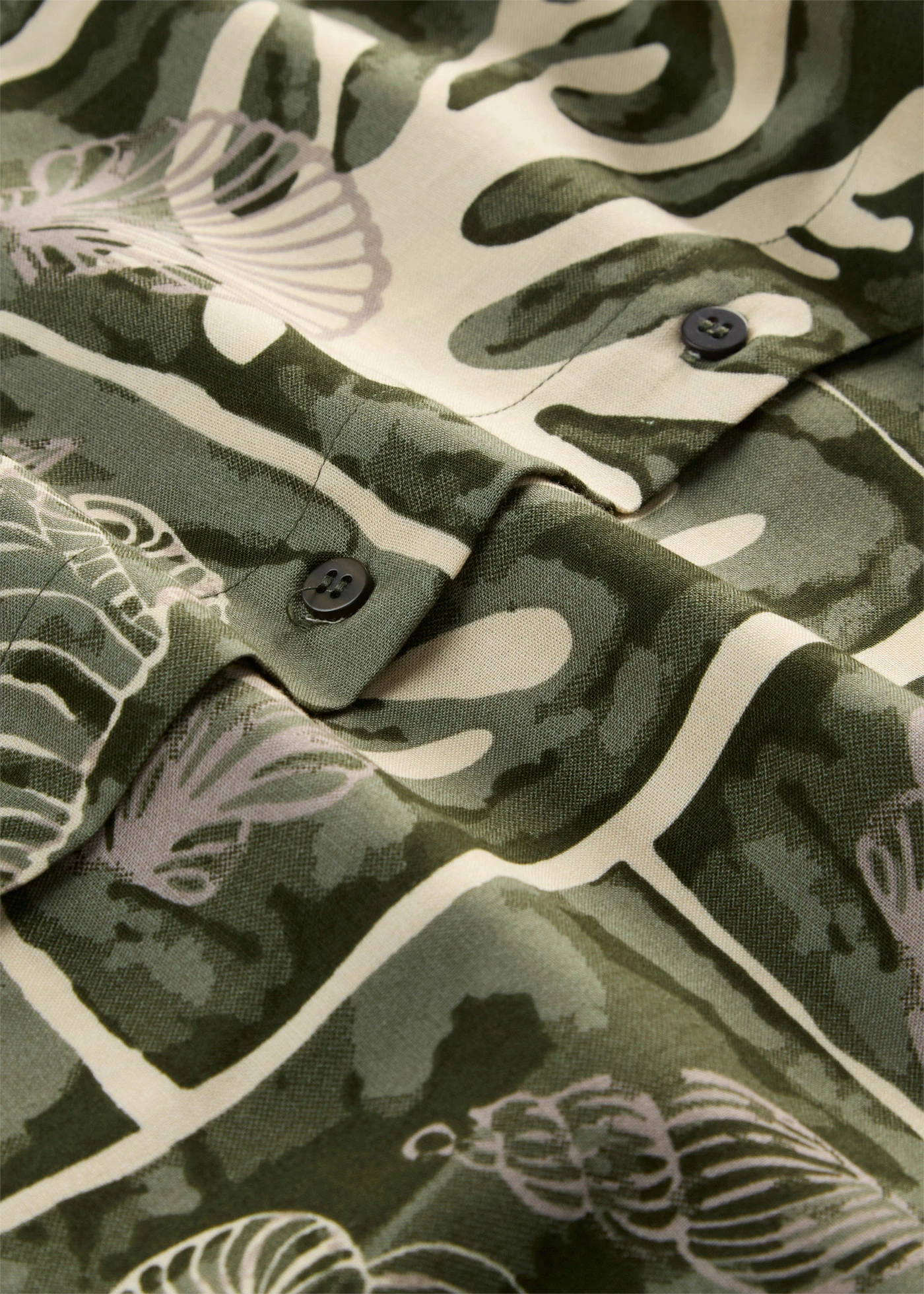 Overhemdjurk van soepele viscose • kiezelbeige-donkergroen gedessineerd • product-page.page-title-suffix