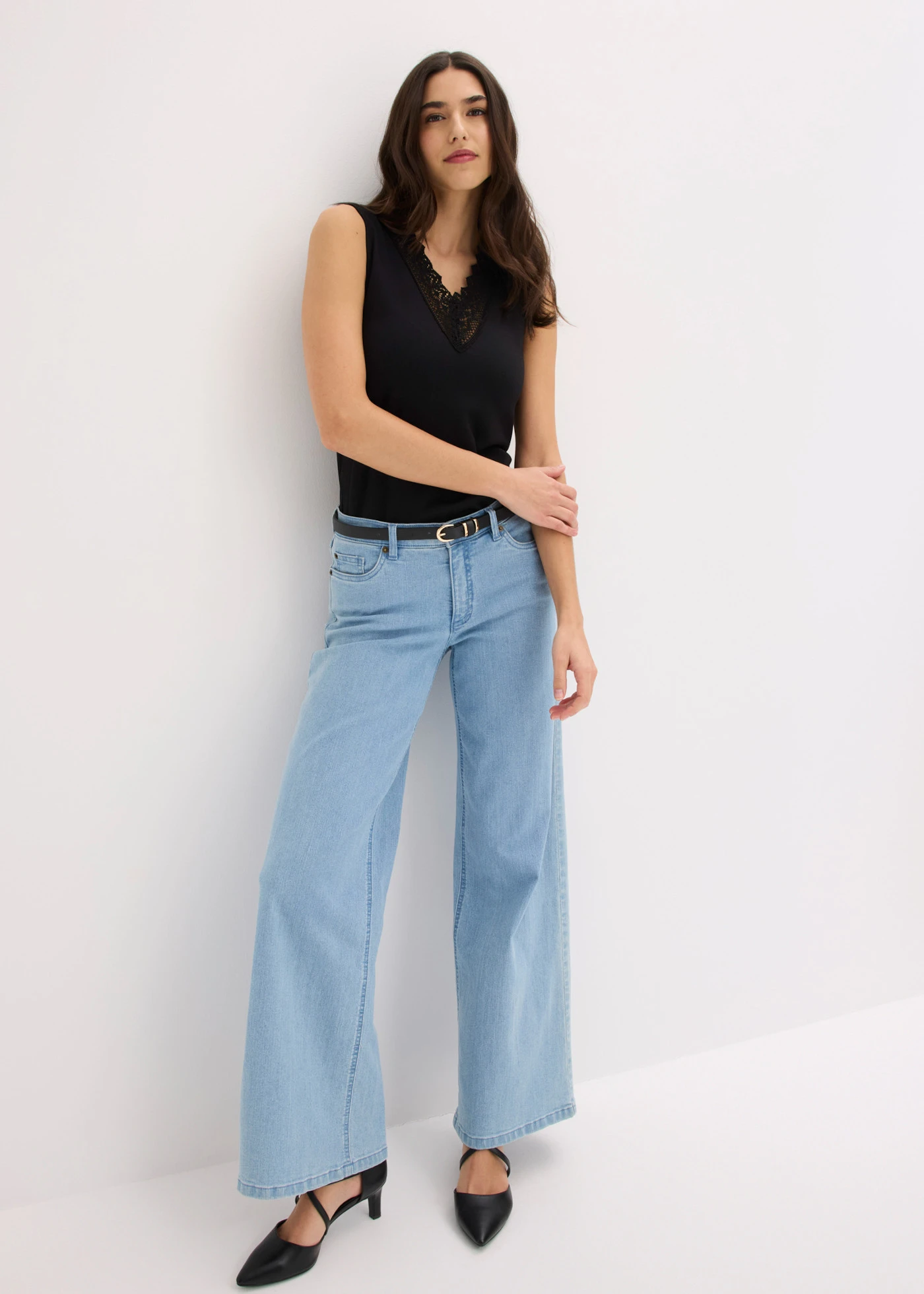 Shirt met kant • zwart • bonprix online shop