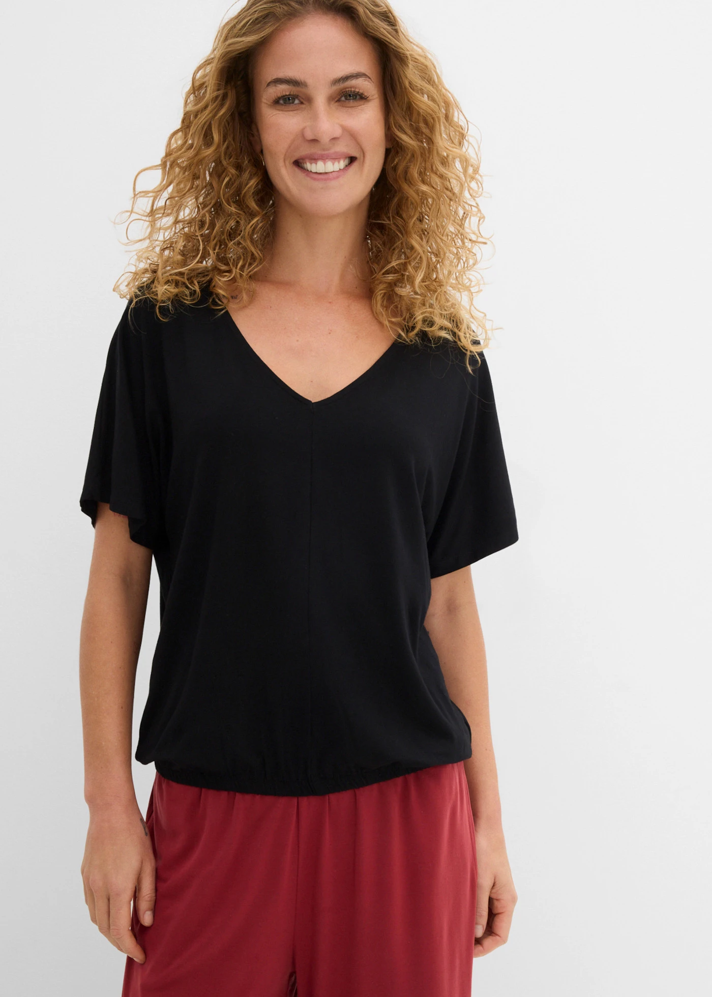 Oversize tričko z měkké viskózové směsi • černá • bonprix obchod