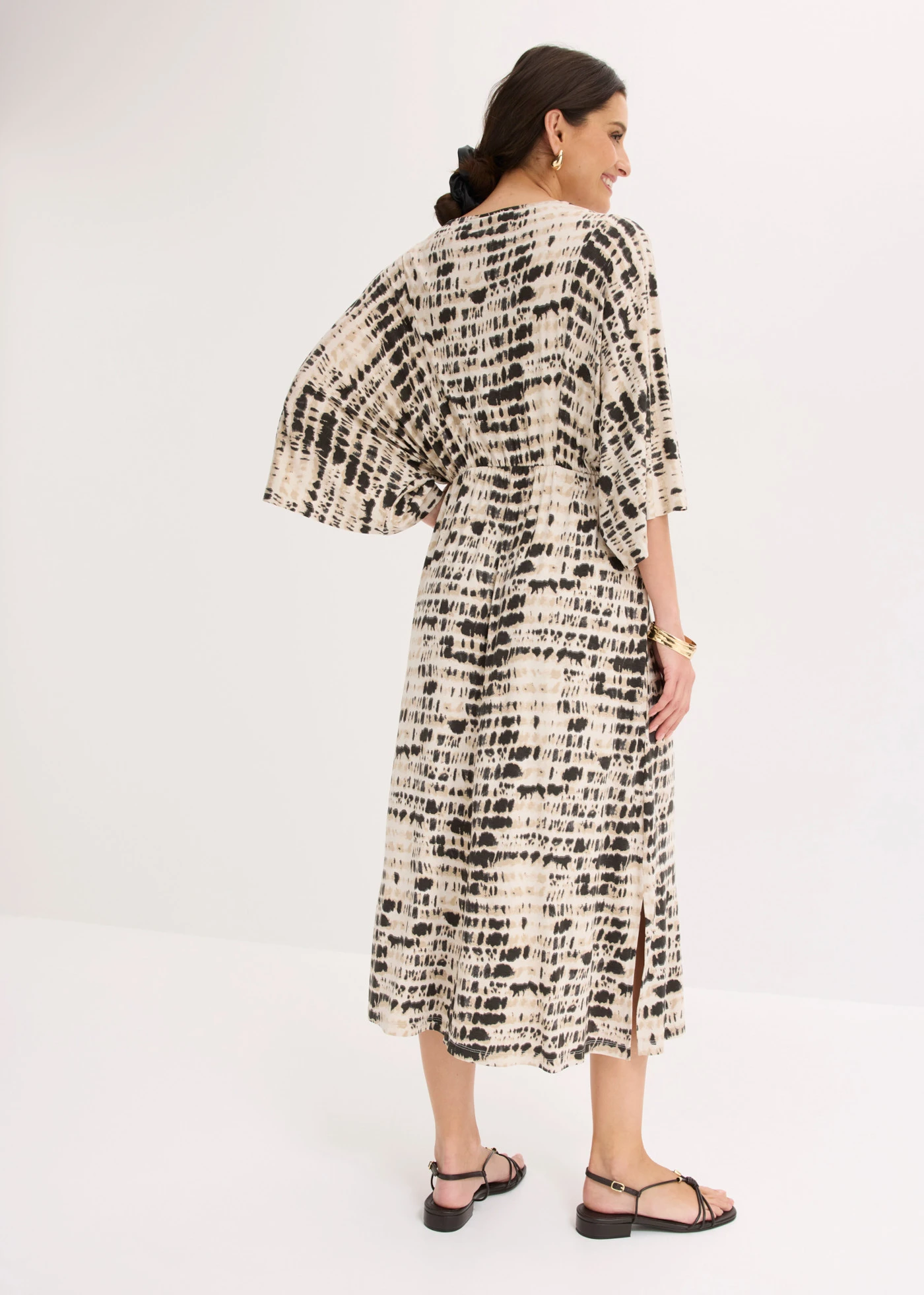 Rochie din jerse moale cu viscoză • bej-negru cu imprimeu • magazin bonprix