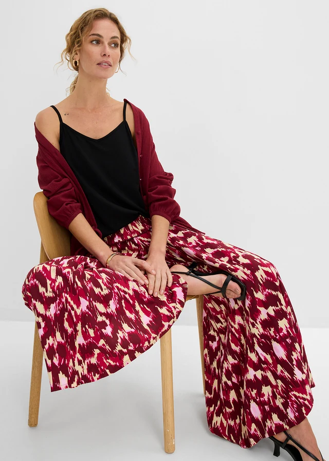 Top cu bretele subțiri din mix fluid de Lyocell • negru • magazin bonprix