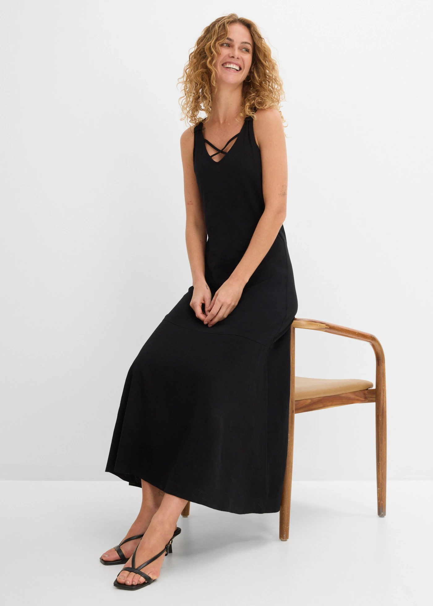 Robe longue 100% coton à bretelles • noir • product-page.page-title-suffix