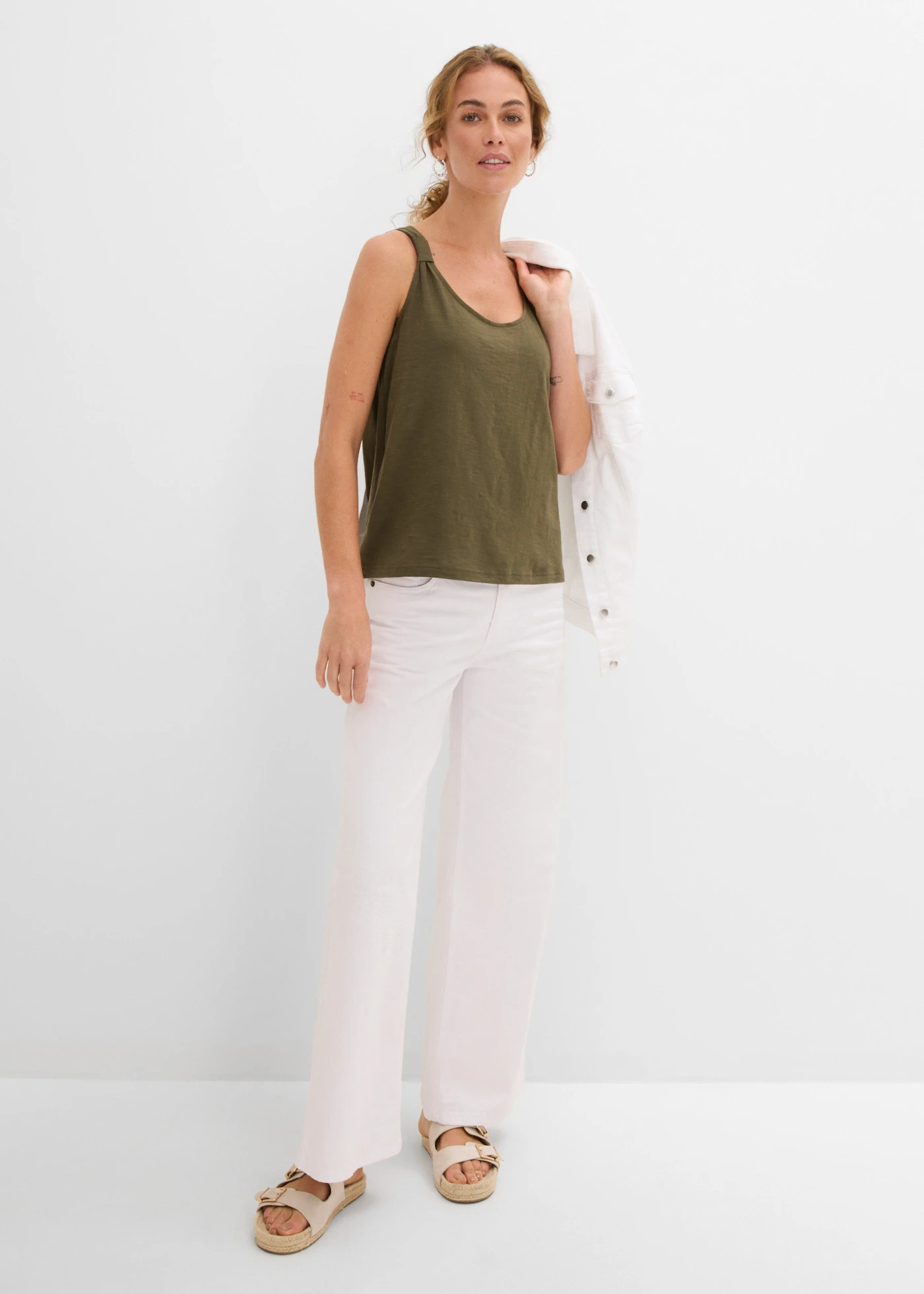Tank top z czystej bawełny organicznej • ciemny oliwkowy • sklep bonprix