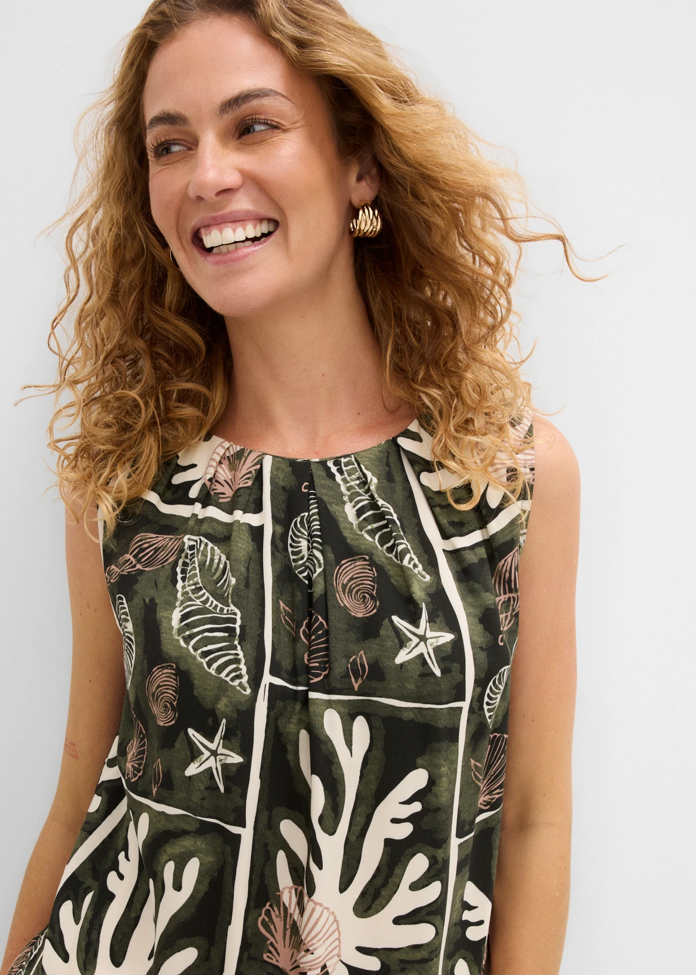 Top blouse en viscose fluide • beige galet-vert foncé imprimé • product-page.page-title-suffix