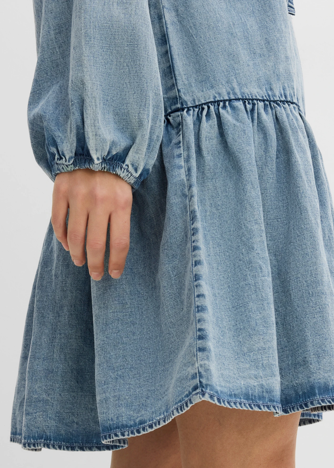 Midi šaty, ležérne, s plátnom • ľadovo modrá denim • obchod bonprix