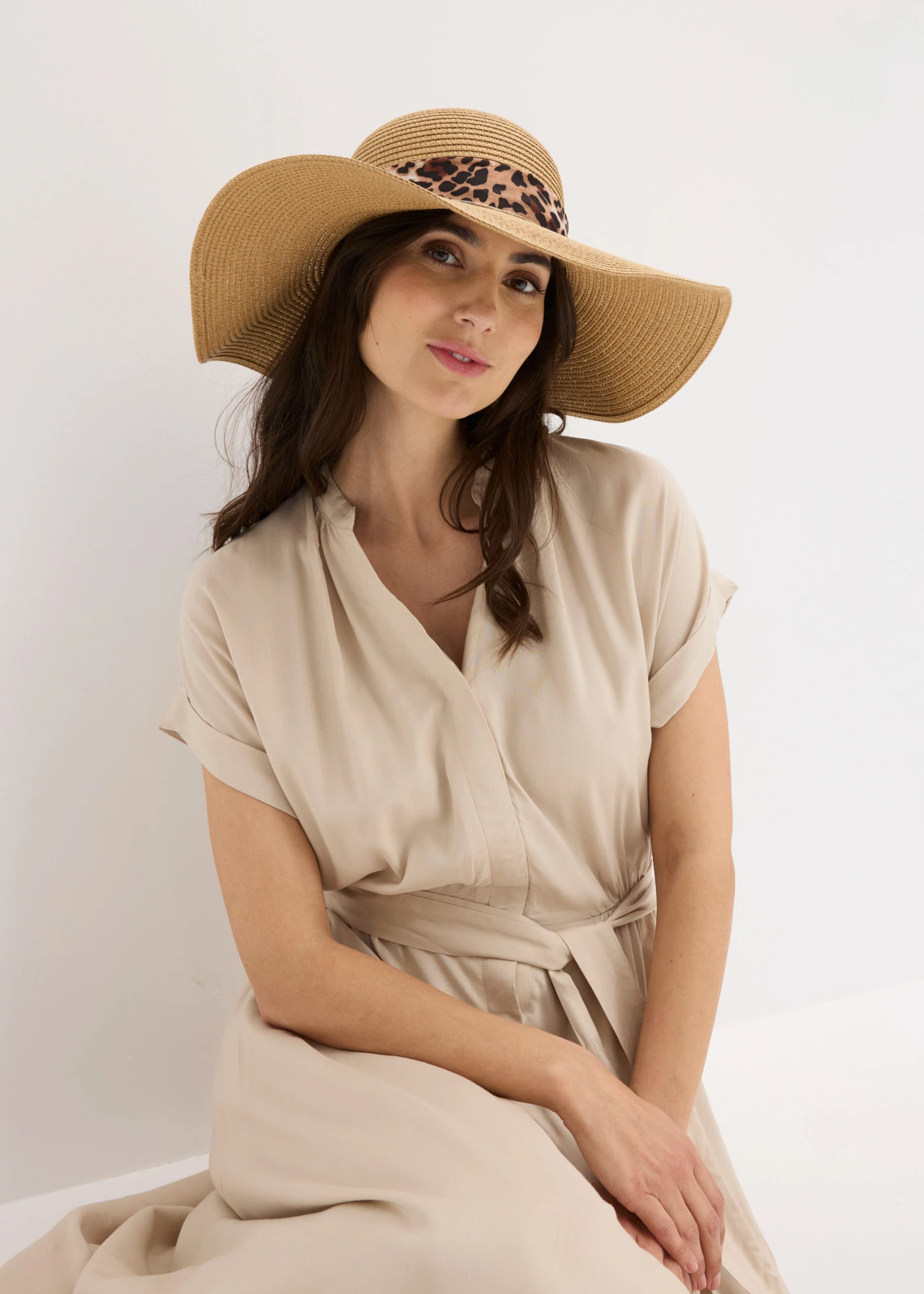 Chapeau de paille • camel • product-page.page-title-suffix