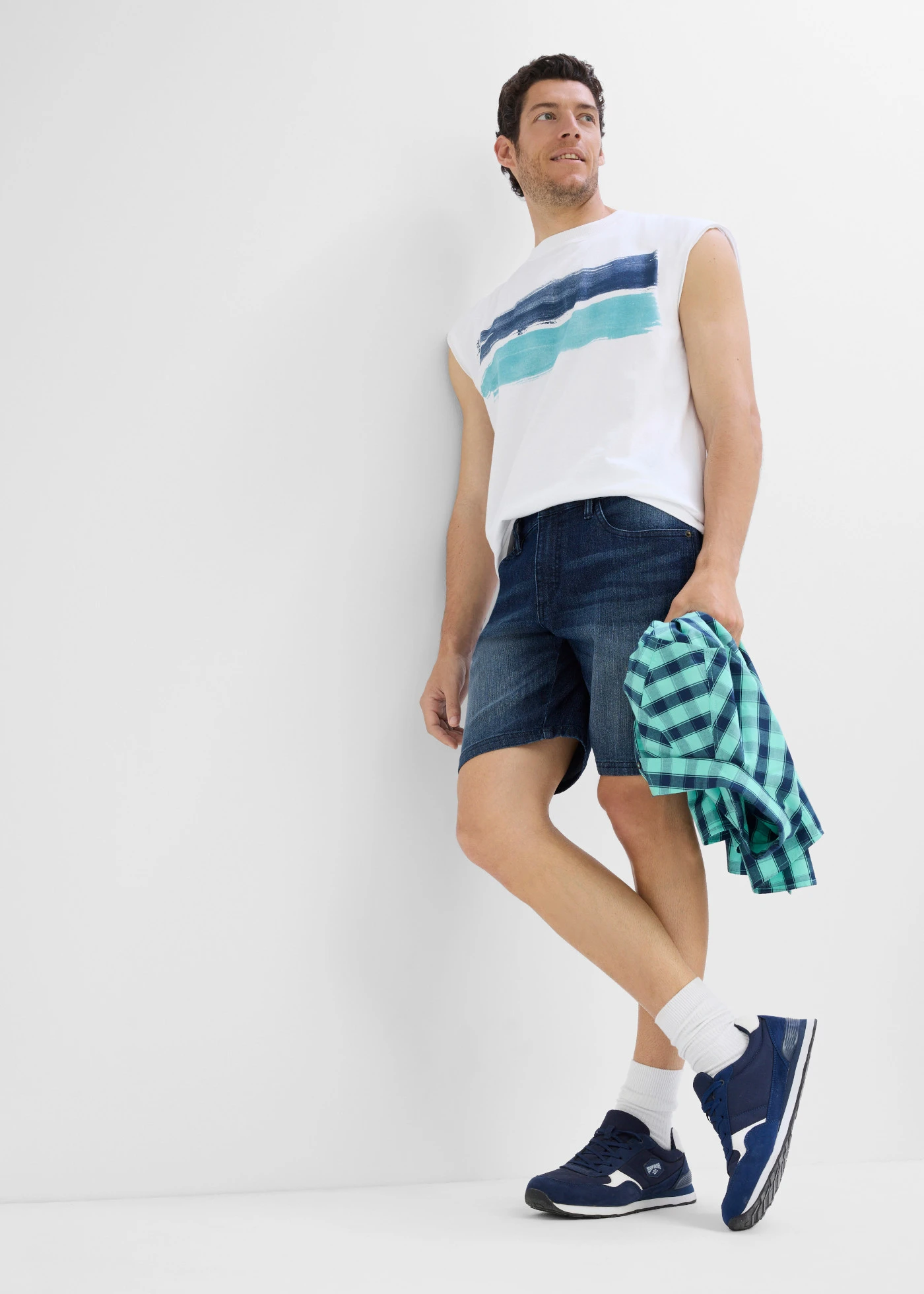 Lehké džínové šortky s pružným pasem, Relaxed Fit • tmavě modrý denim • bonprix obchod