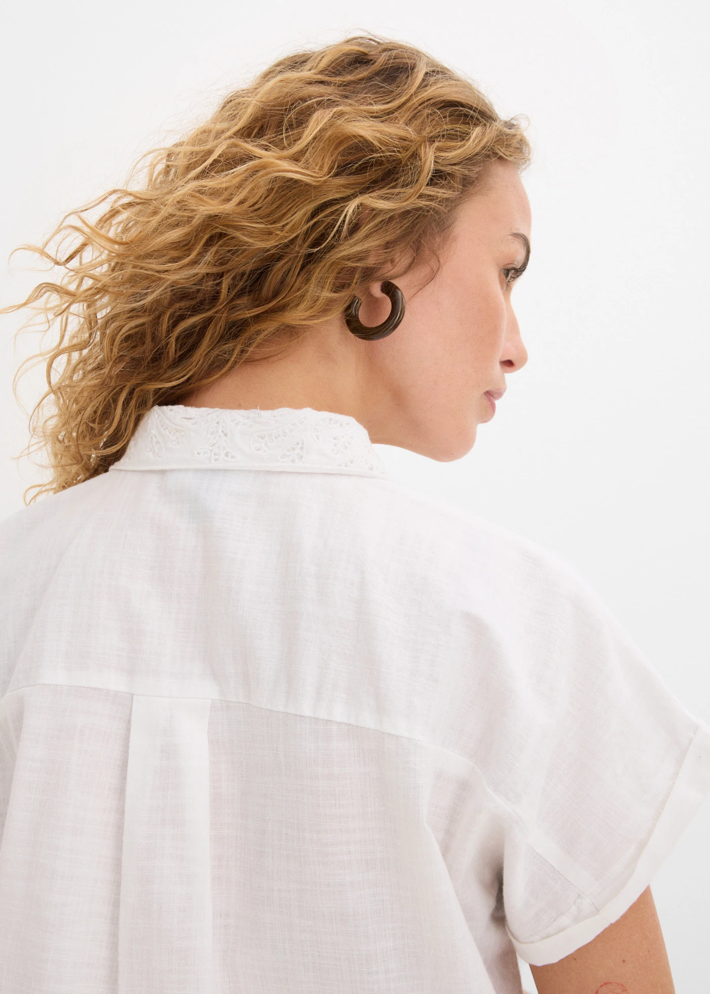 Katoenen blouse met broderie anglaise • wolwit • bonprix online shop