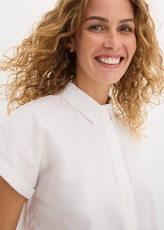 Chemisier en coton à broderie anglaise • écru • Boutique bonprix