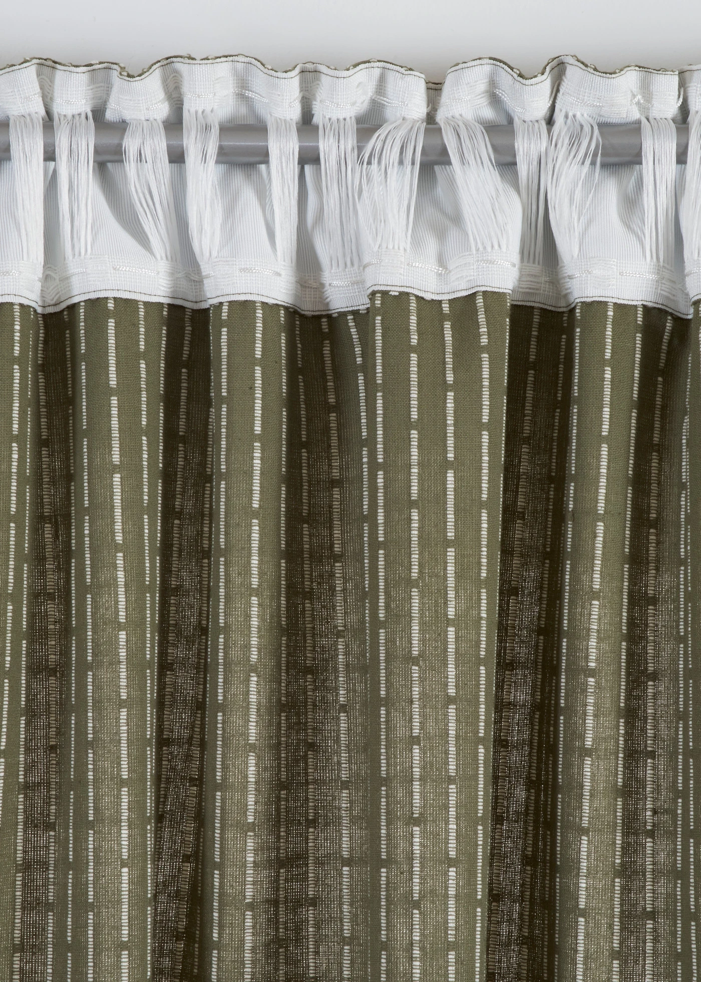 Draperie din material țesut din bumbac organic (1 buc.) • verde măsliniu/crem • magazin bonprix