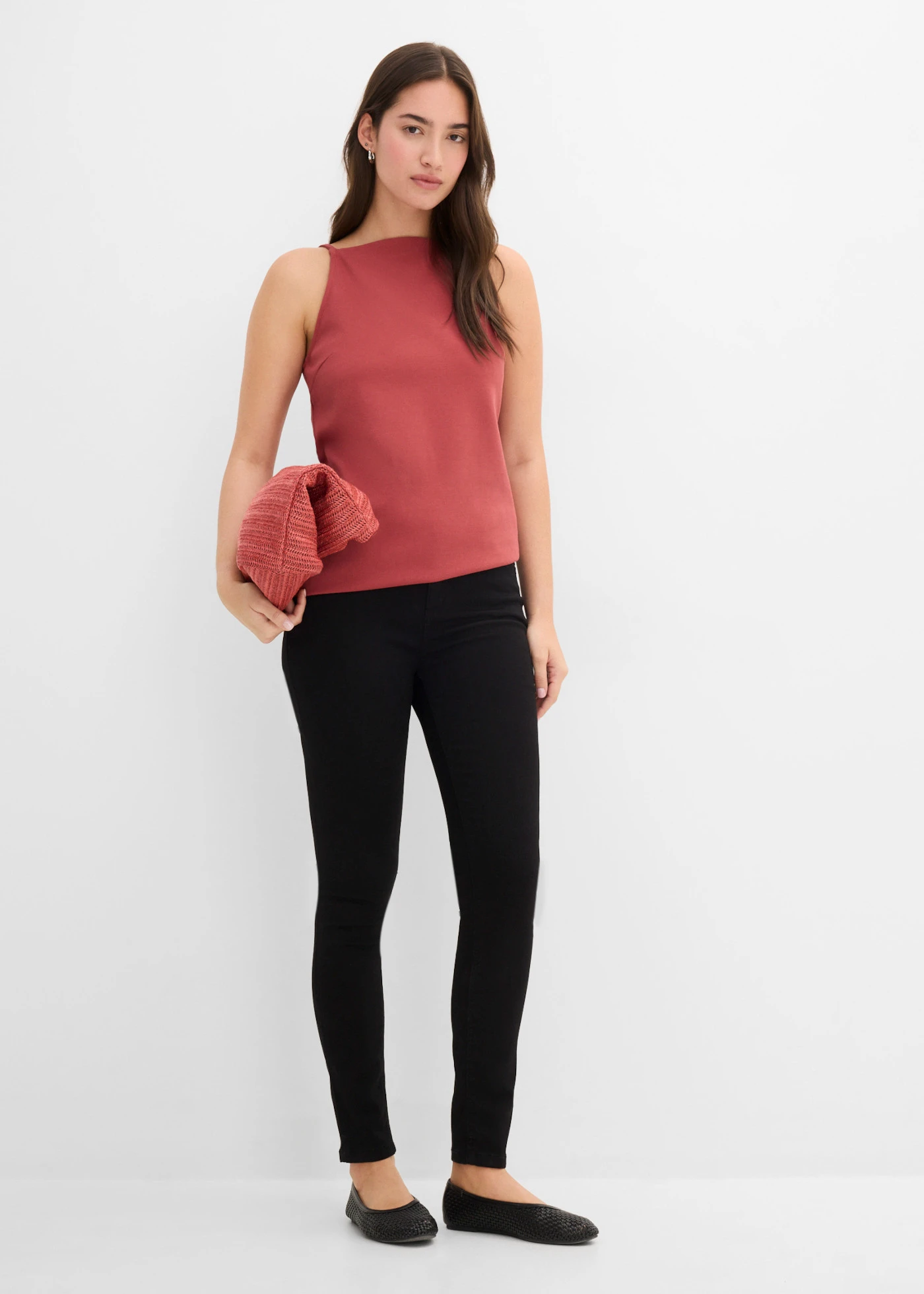 Skinny džínsy, Mid Waist, super strečové • čierna denim • obchod bonprix