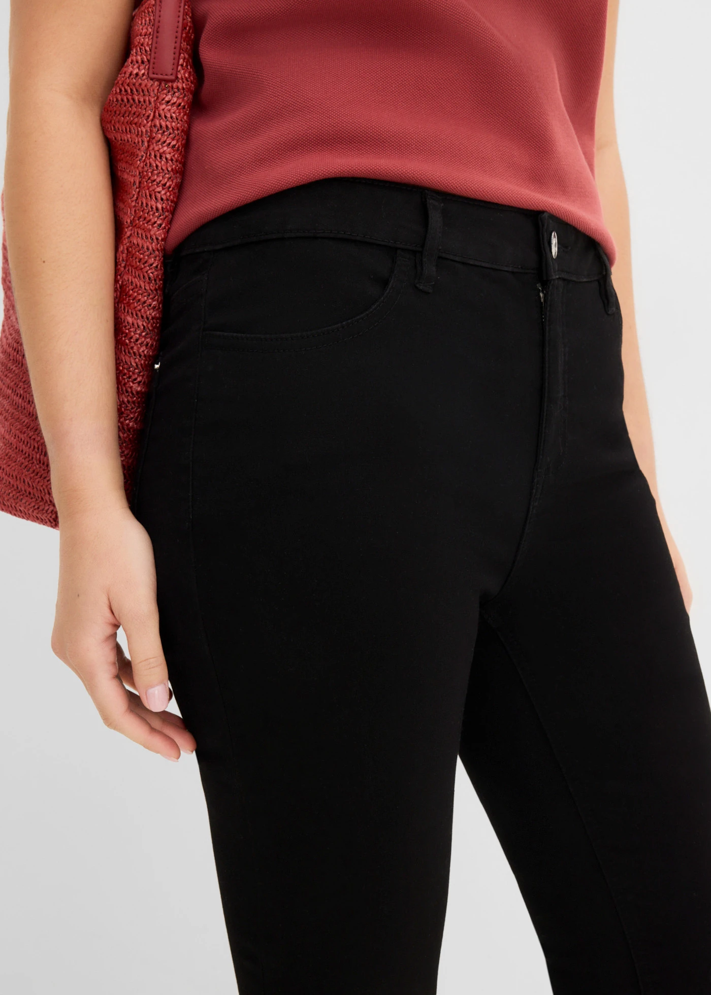 Skinny džínsy, Mid Waist, super strečové • čierna denim • obchod bonprix