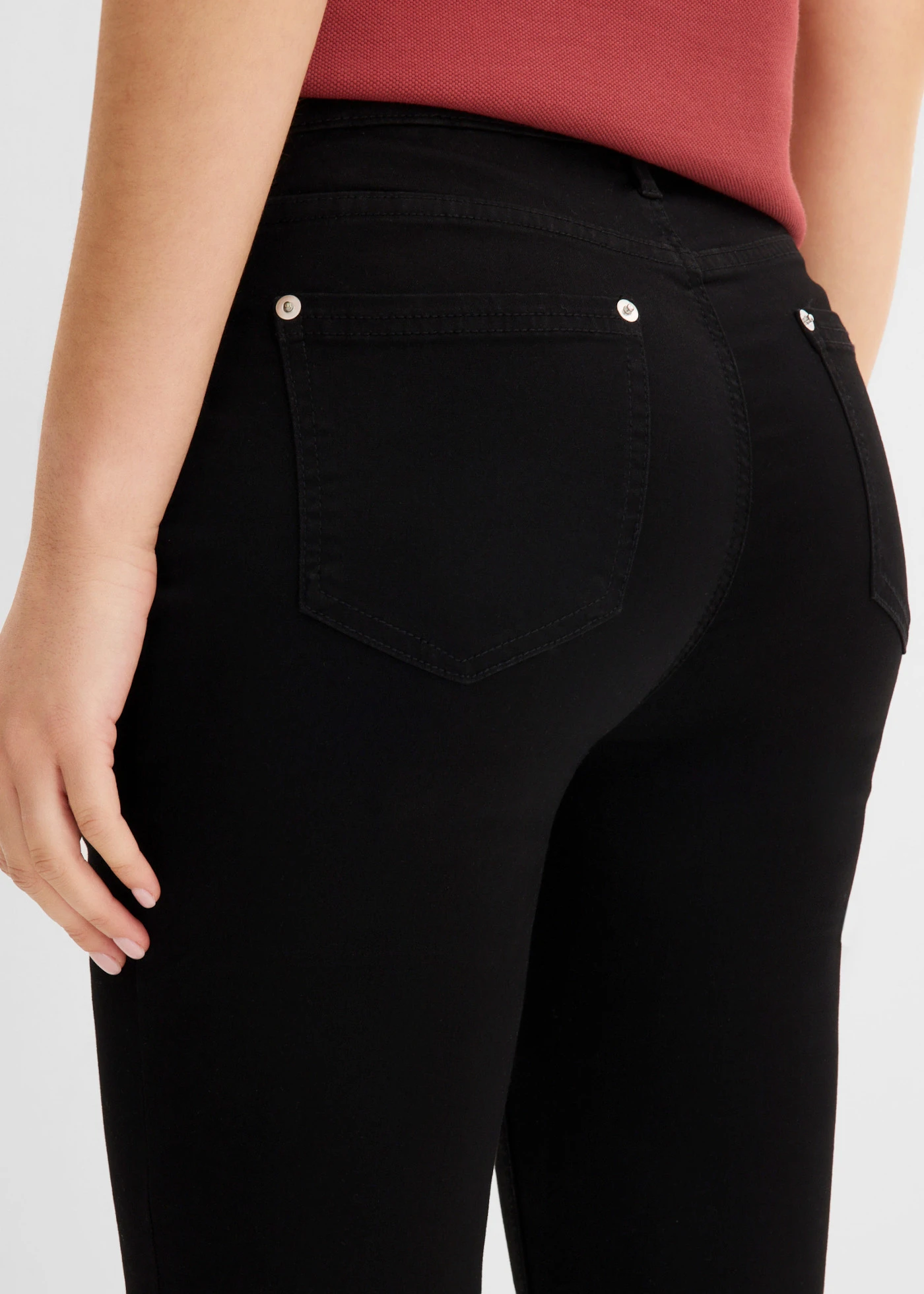 Skinny džínsy, Mid Waist, super strečové • čierna denim • obchod bonprix