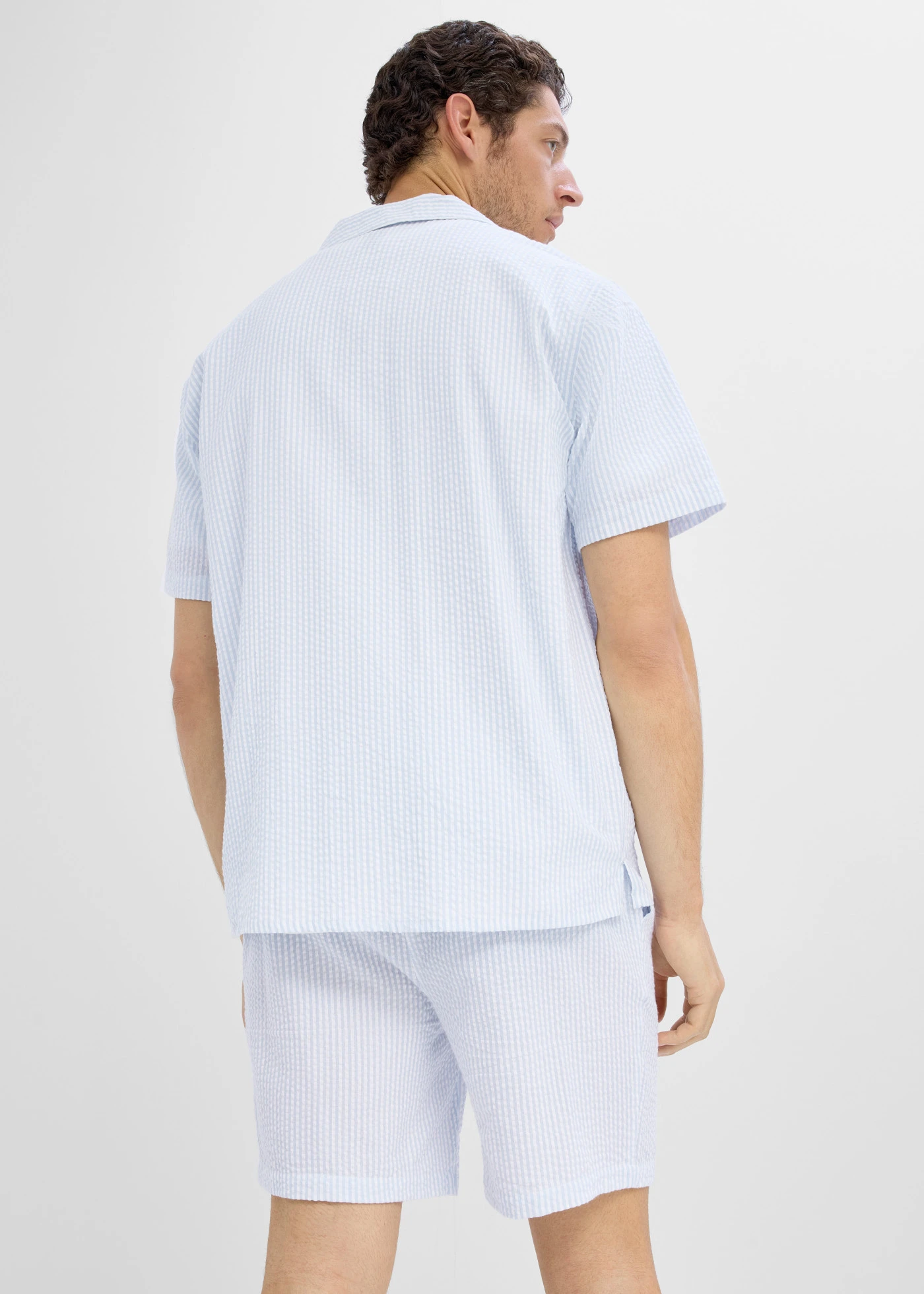 Resort overhemd van katoen, loose fit • poederblauw-wit gestreept • product-page.page-title-suffix