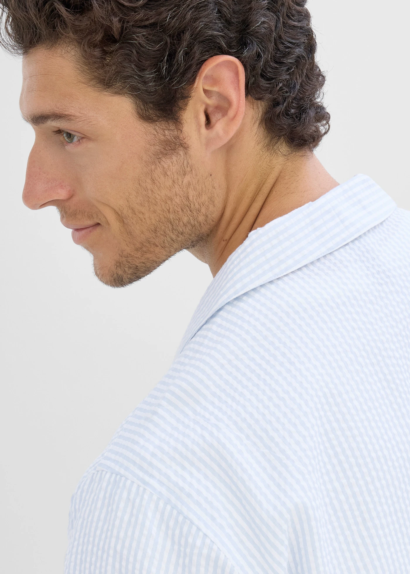 Resort-ing pamutból és Loose Fit fazonban • púderkék-fehér csíkos • bonprix áruház