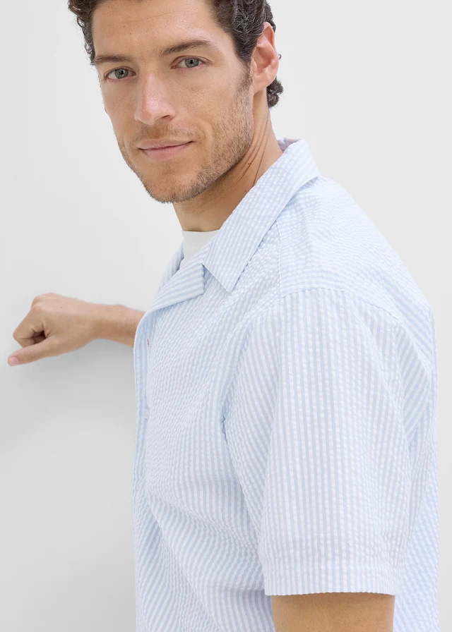 Resort overhemd van katoen, loose fit • poederblauw-wit gestreept • product-page.page-title-suffix