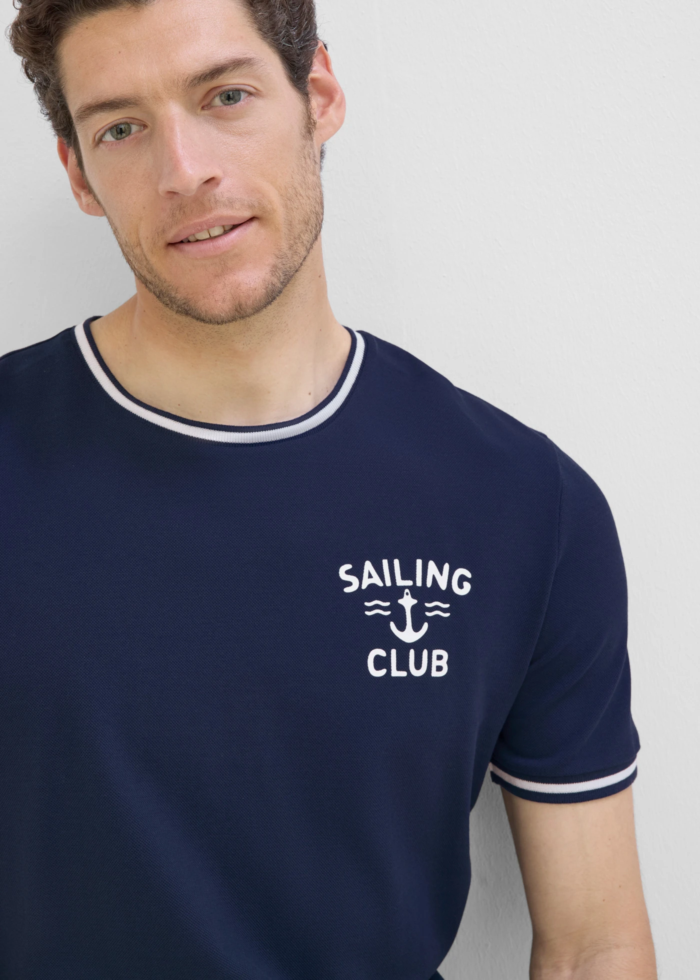 Tricou Piqué din bumbac organic 100% • bleumarin- alb, cu imprimeu • magazin bonprix