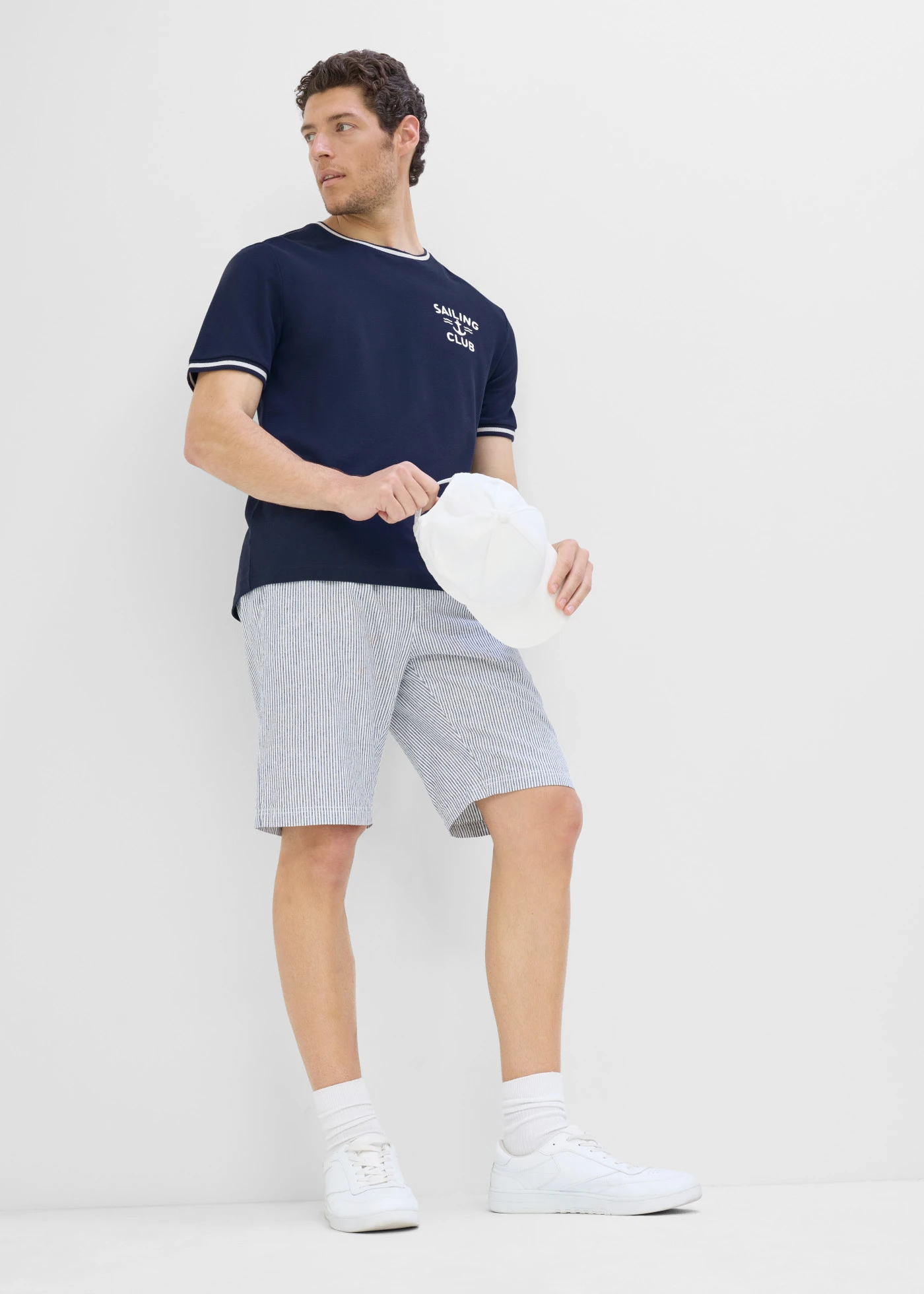 Tricou Piqué din bumbac organic 100% • bleumarin- alb, cu imprimeu • magazin bonprix