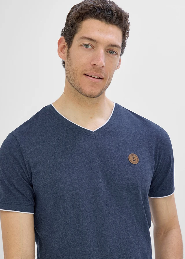 T-shirt in layerlook met V-hals • donkerblauw • product-page.page-title-suffix