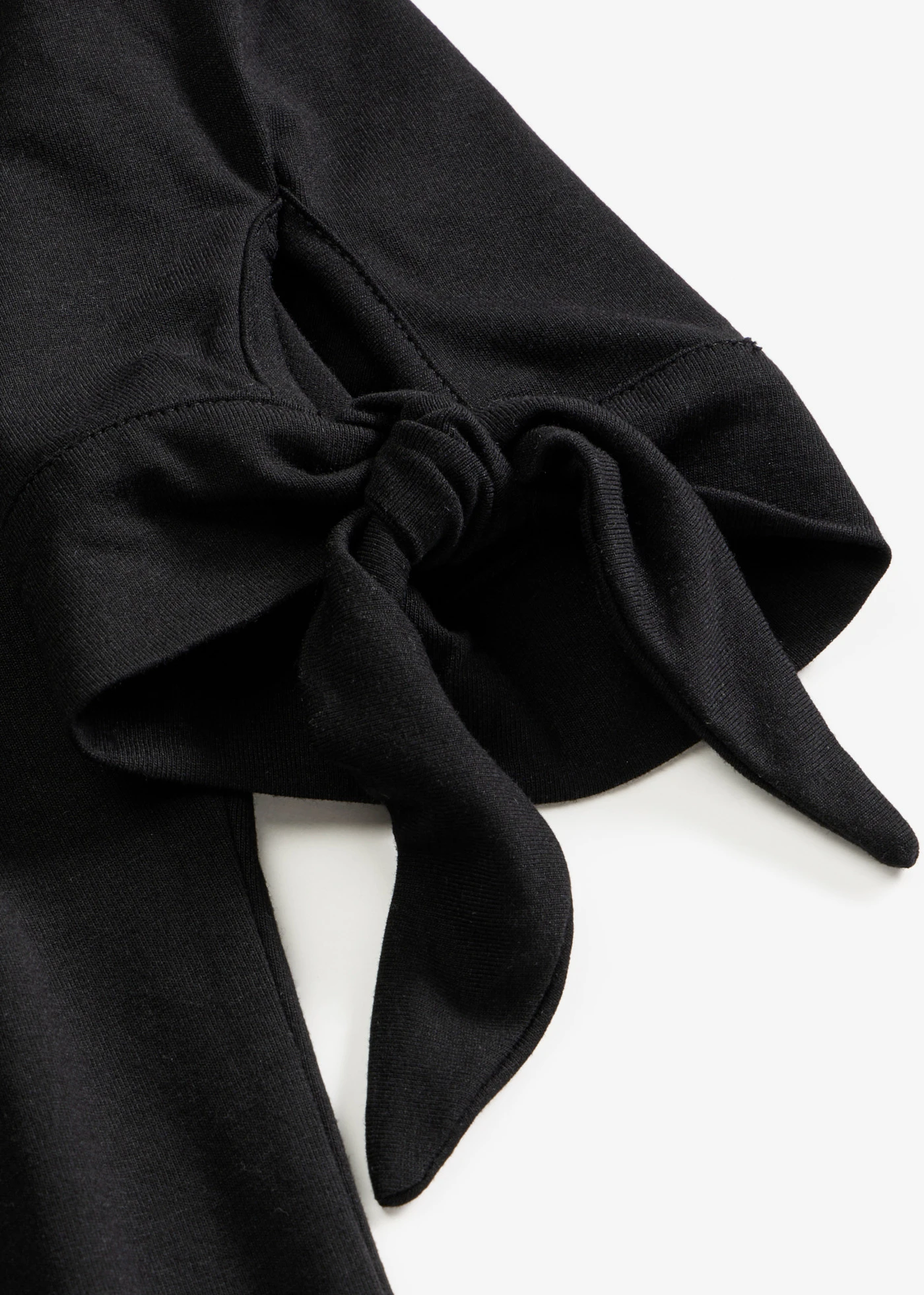 Carmen-shirt met knoopdetail • zwart • bonprix online shop