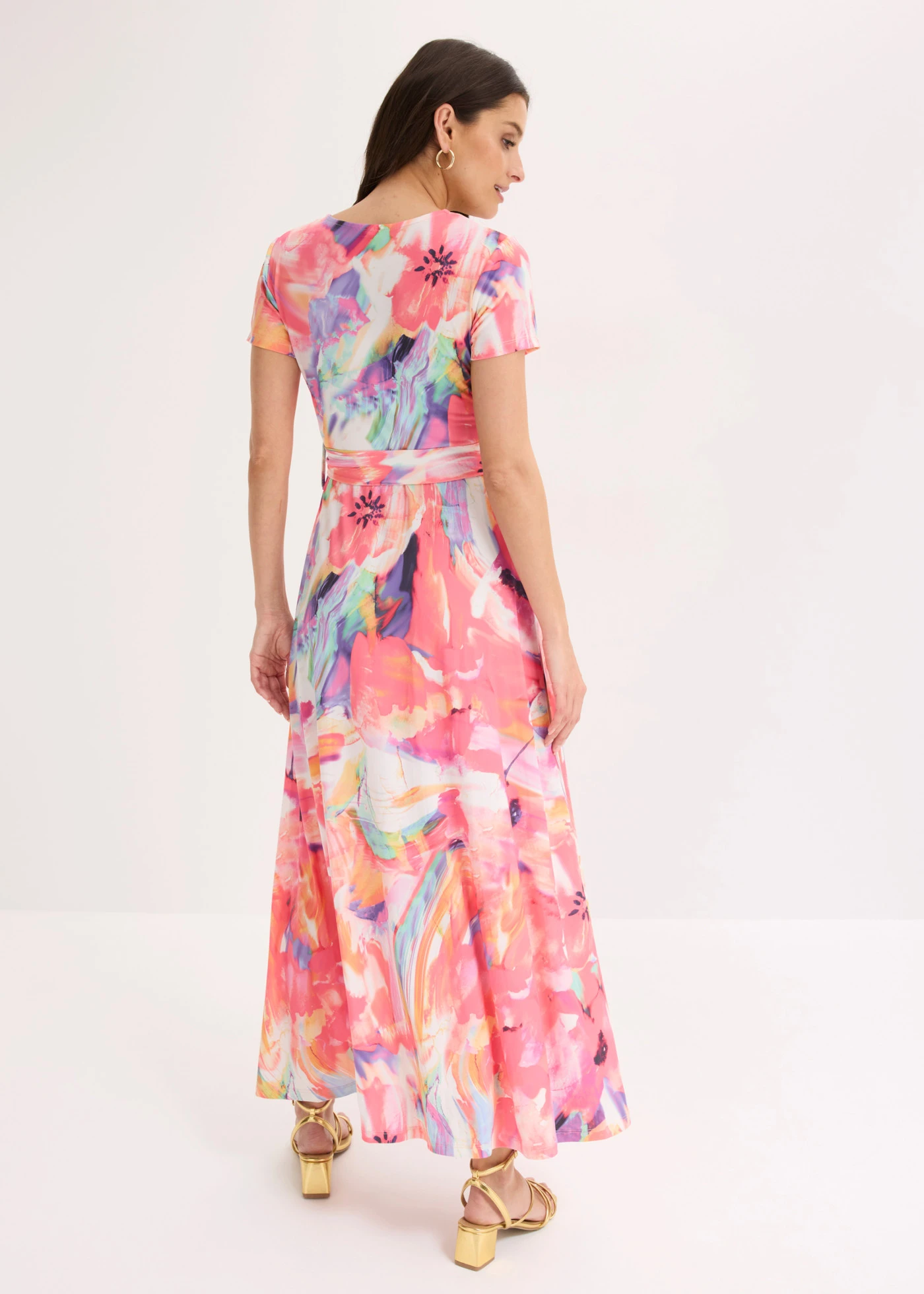 Robe longue • magenta/violet floral • Boutique bonprix