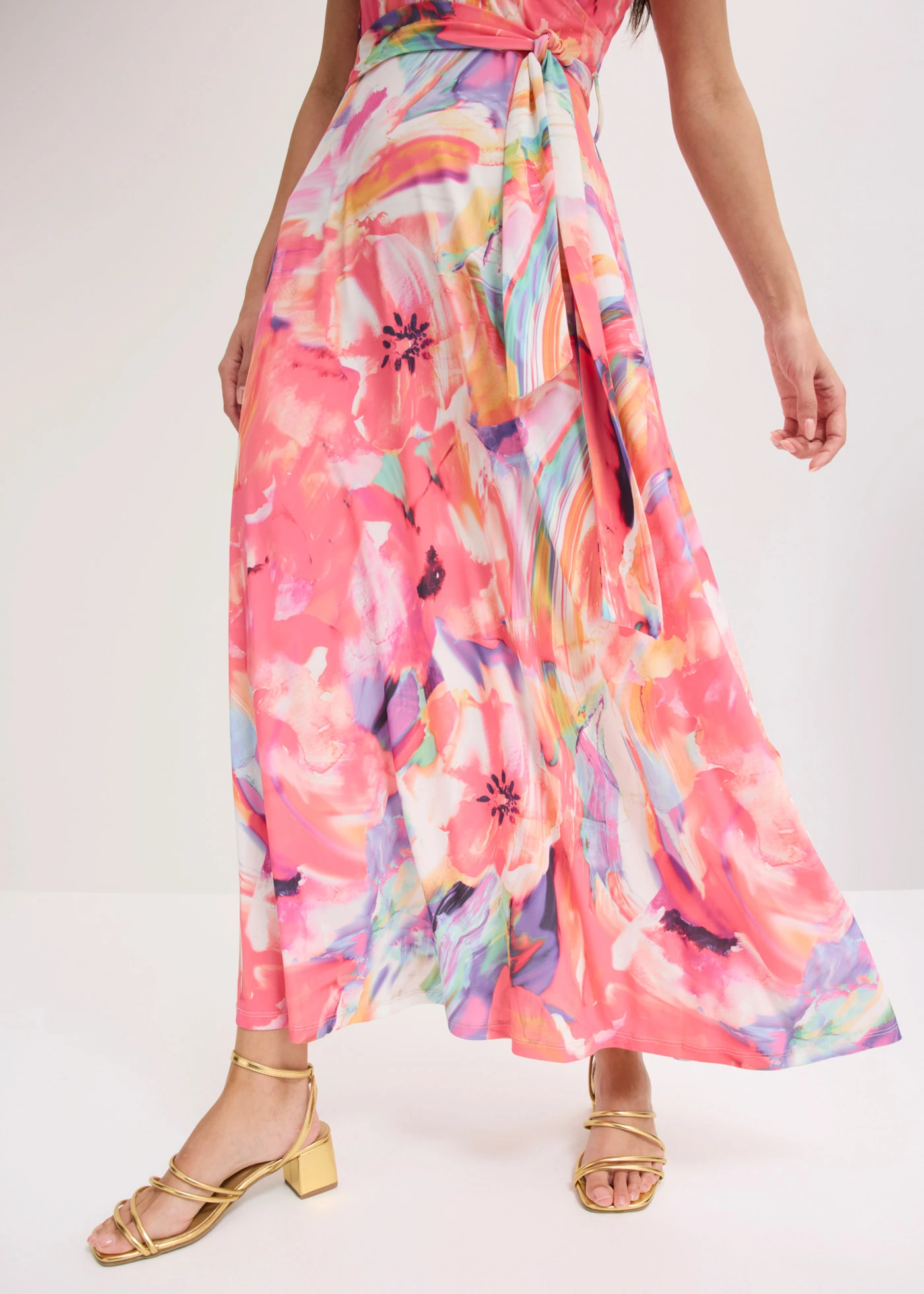 Robe longue • magenta/violet floral • Boutique bonprix
