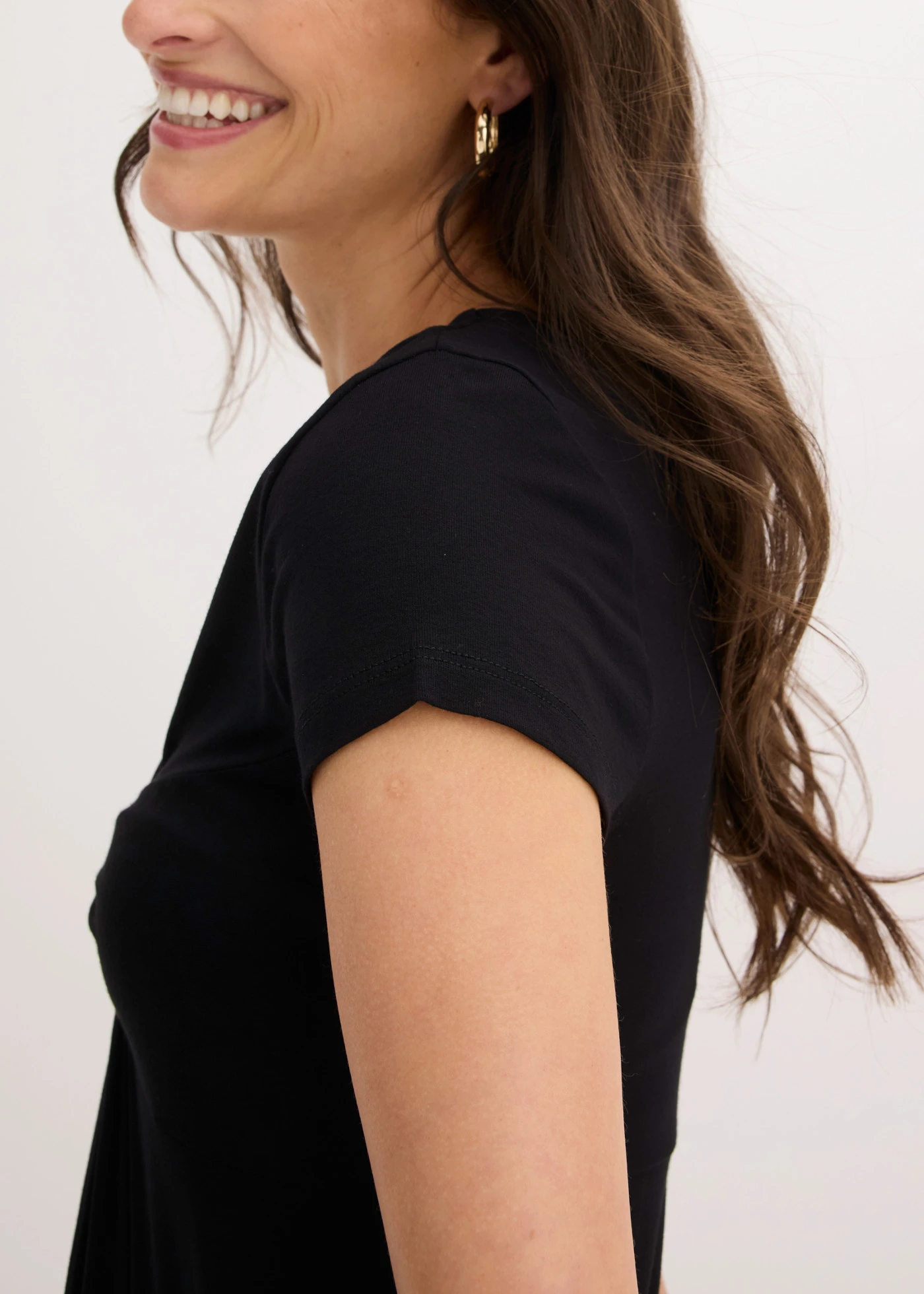 Shirt in een viscosemix • zwart • bonprix online shop