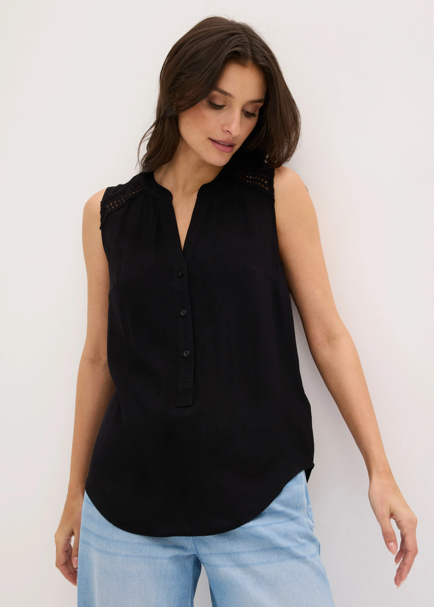 Blousetop van pure viscose • zwart • bonprix online shop