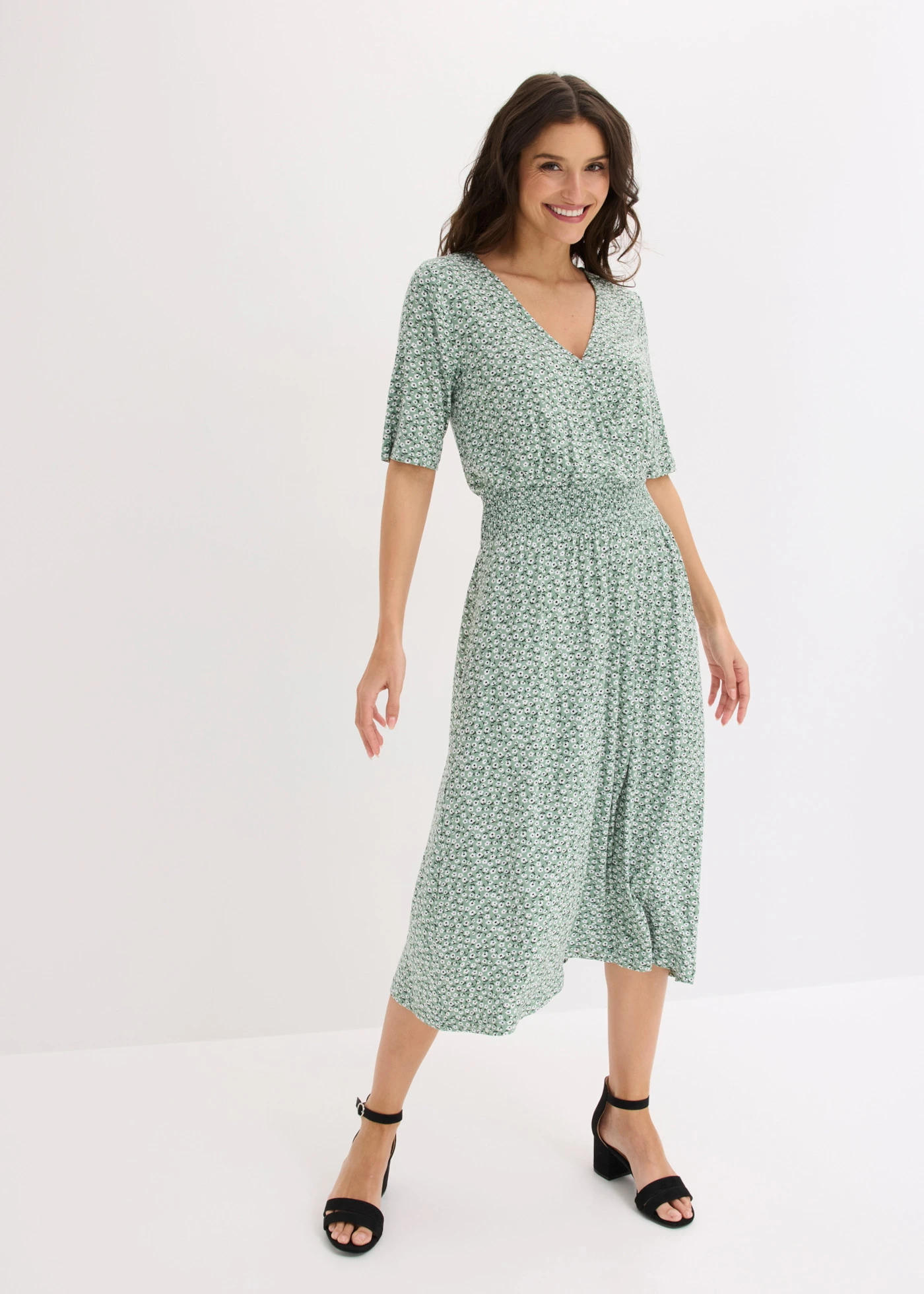 Jersey jurk in een viscosemix • pastelgroen gebloemd • bonprix online shop