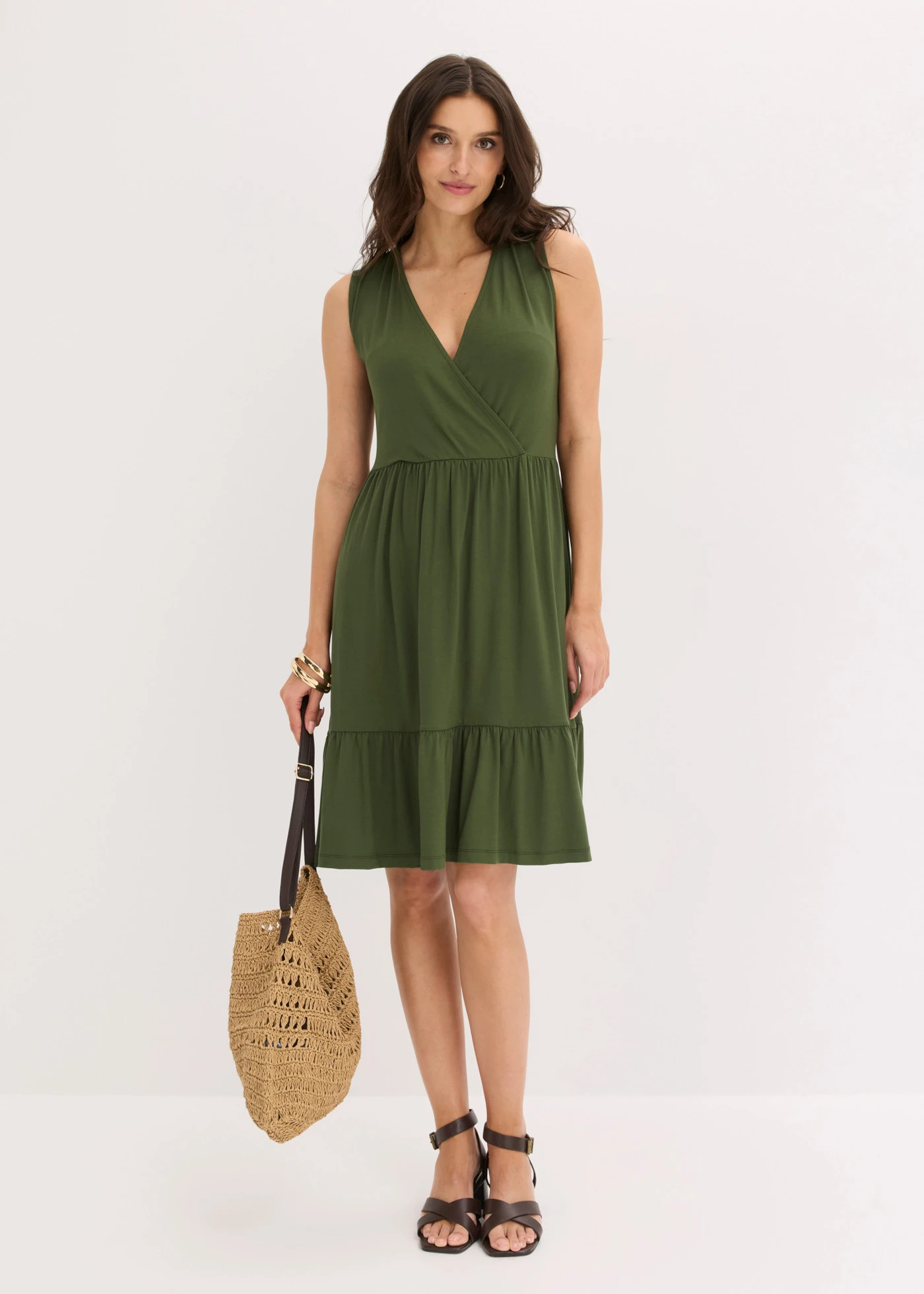 Jersey jurk van een viscosemix • olijfgroen • bonprix online shop