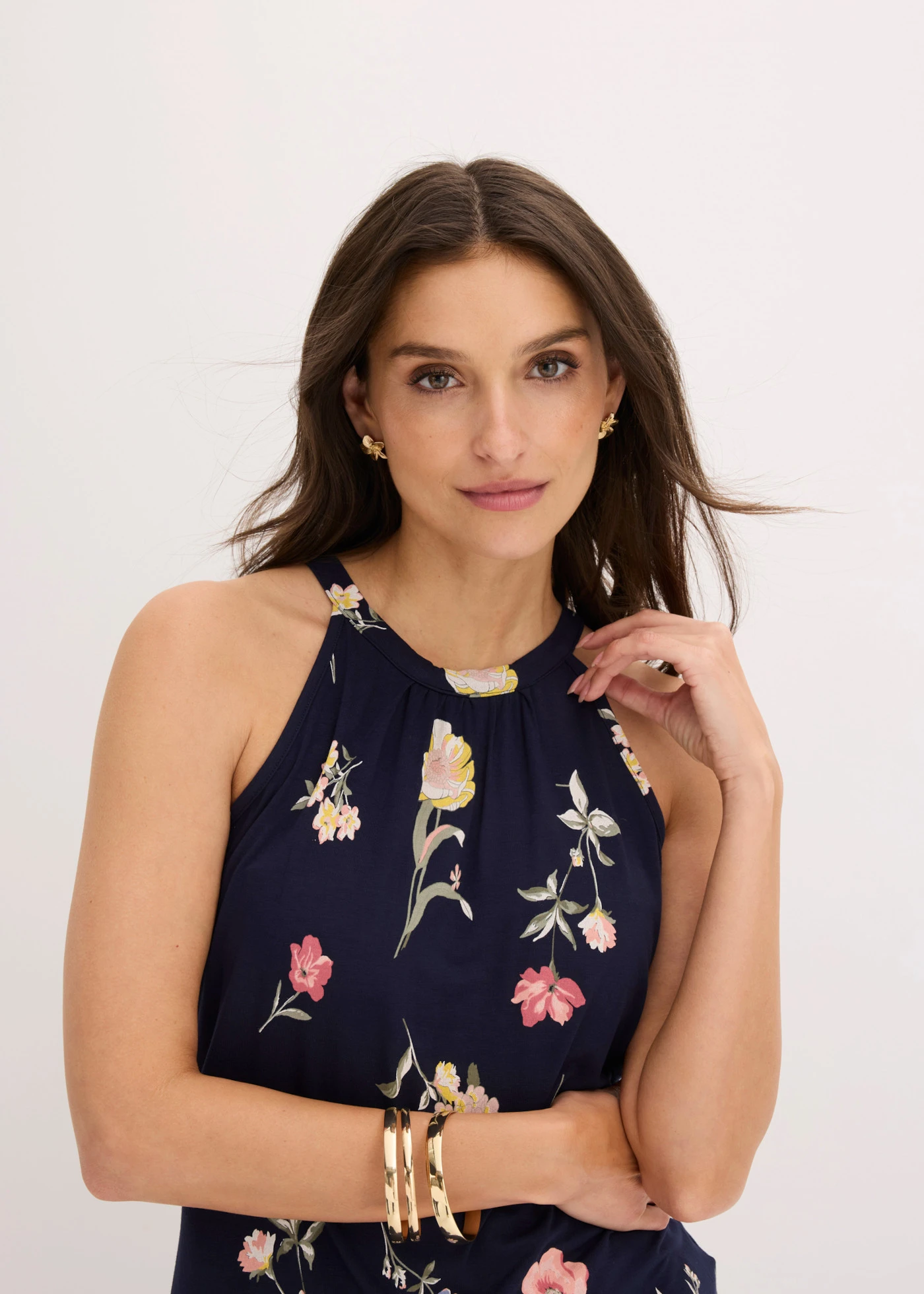 Gedessineerde top  met viscose • blauw gebloemd • bonprix online shop