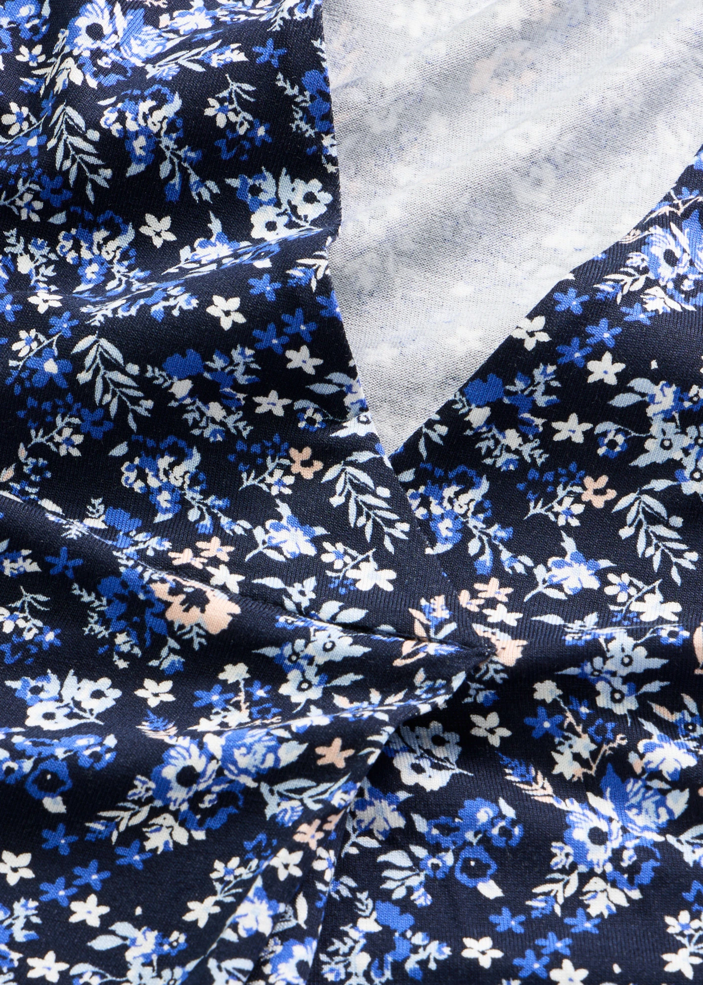 Top van viscose-mix • blauw gebloemd • bonprix online shop