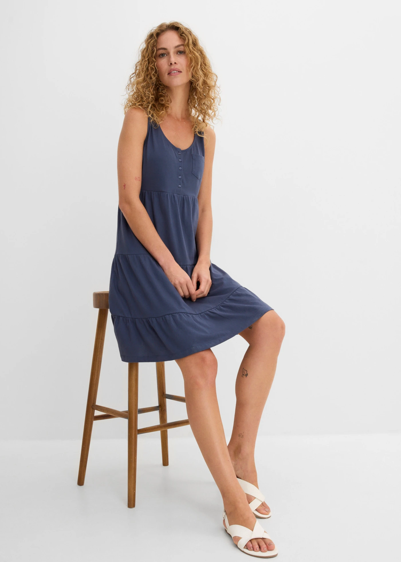 Rochie scurtă din jerse din bumbac • indigo • magazin bonprix