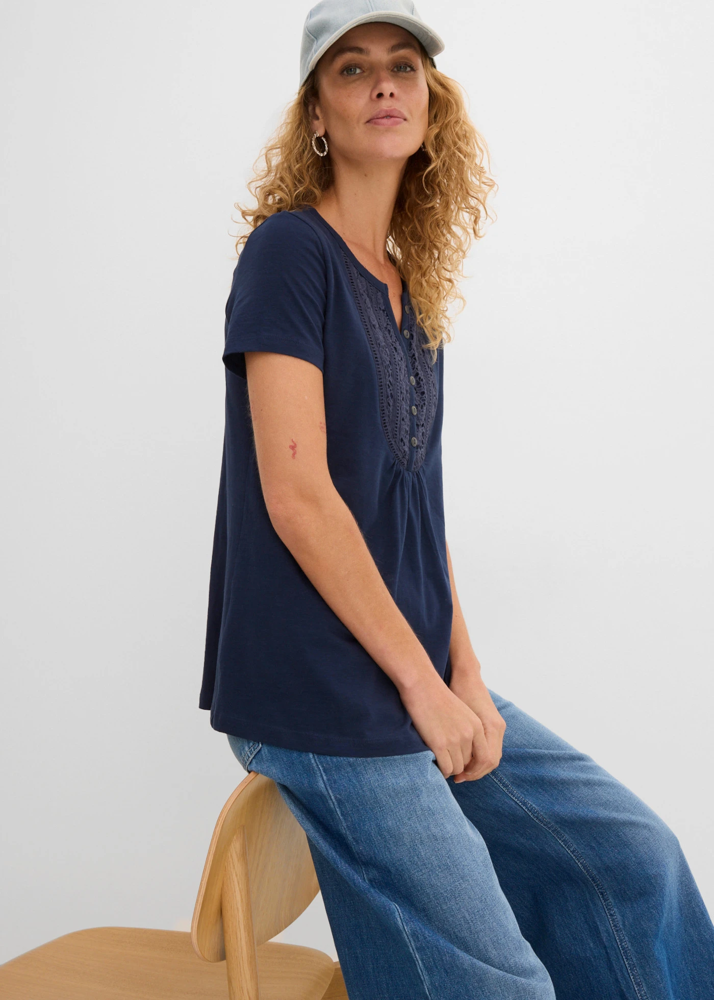 Katoenen shirt van slub garen, korte mouw • donkerblauw • bonprix online shop