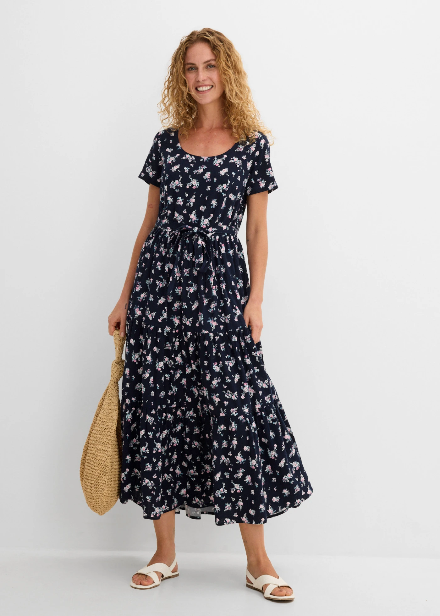 Jurk van katoen • donkerblauw gebloemd • bonprix online shop