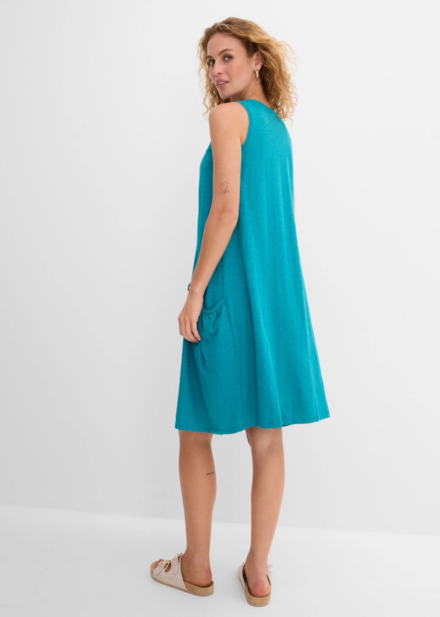 Jurk van katoen-jersey met zakken • kobaltturkoois • bonprix online shop