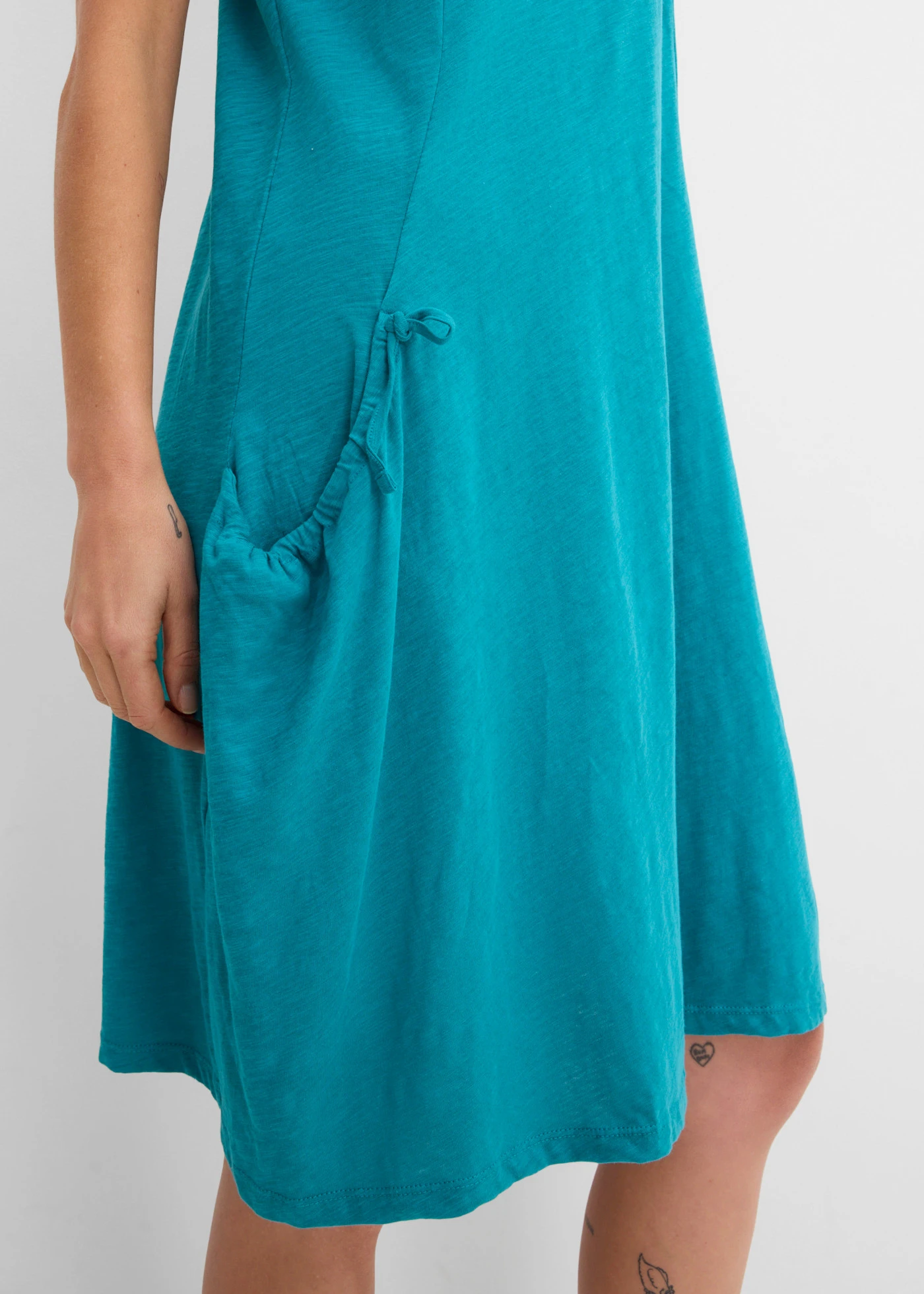 Jurk van katoen-jersey met zakken • kobaltturkoois • bonprix online shop