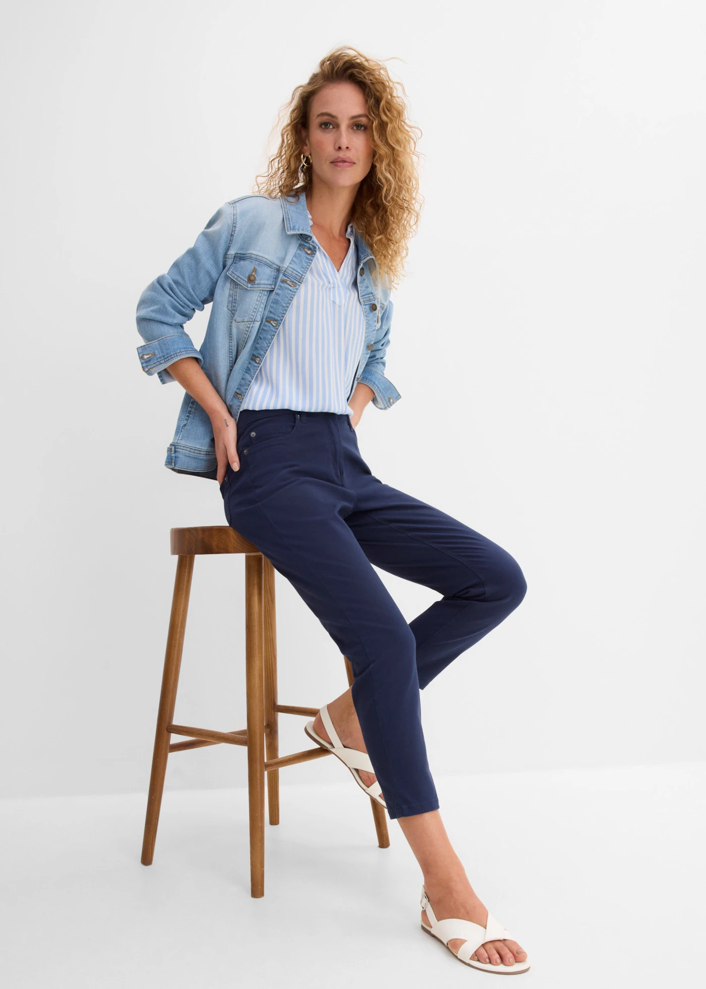 7/8-os sztreccsnadrág, High Waist • sötétkék • bonprix áruház