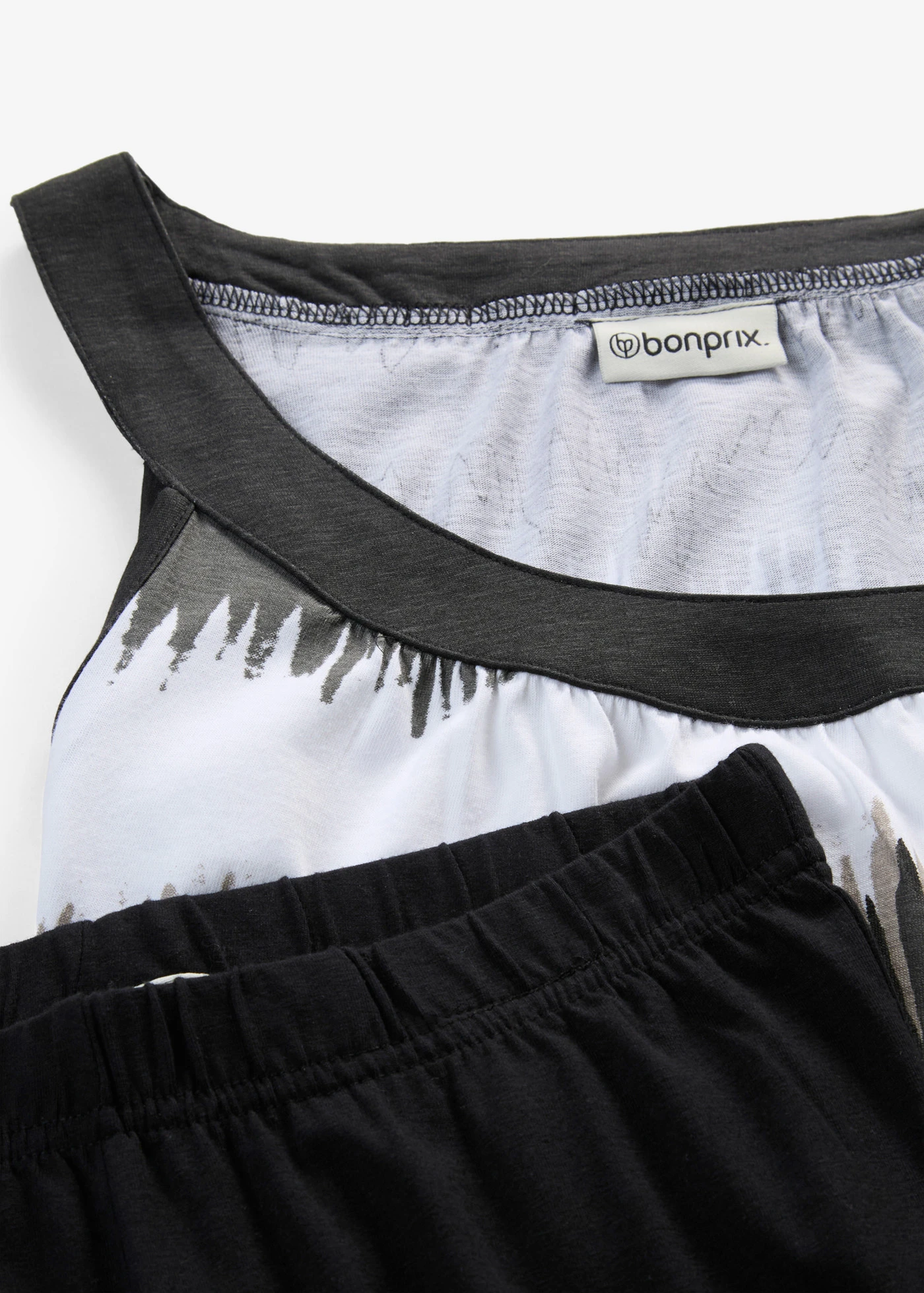 Ruha+capri legging (2-részes szett) • fekete-grafikai mintás • bonprix áruház