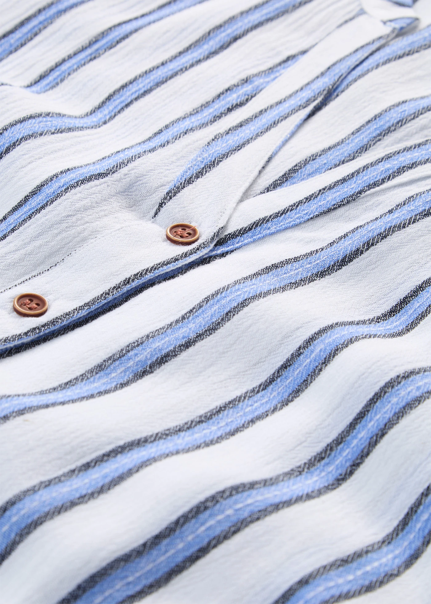 Chemisier fluide en crépon de viscose • bleu rayé • Boutique bonprix