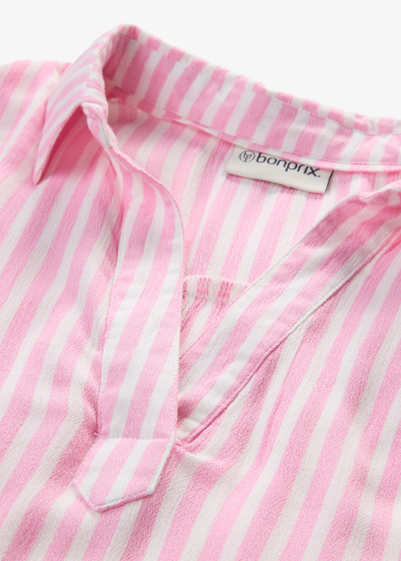 Blouse van soepele viscose, korte mouw • roze-wit gestreept • bonprix online shop