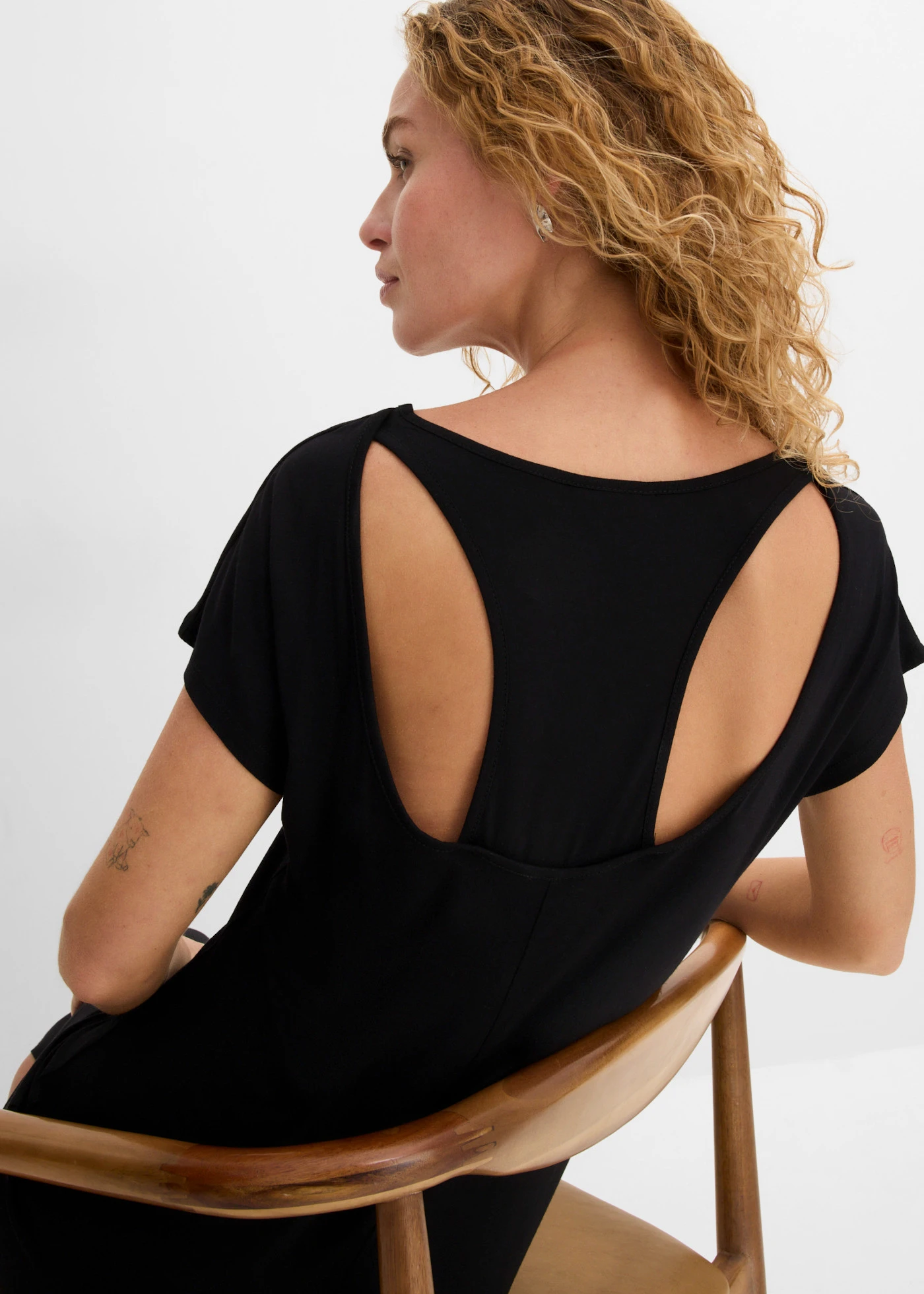 Jersey jurk van een soepele viscose-elastanmix • zwart • bonprix online shop