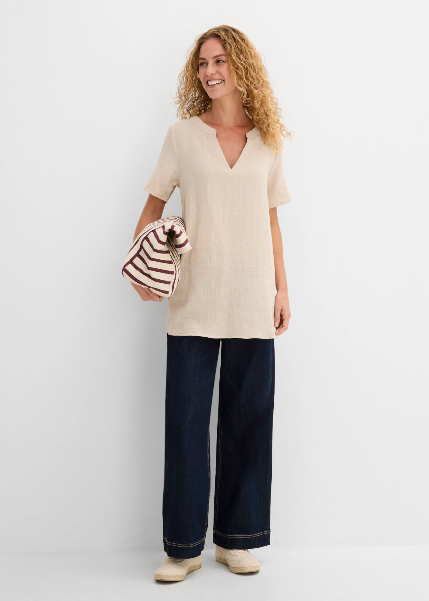 Lange tuniek van mousseline, korte mouw • steengrijs • bonprix online shop