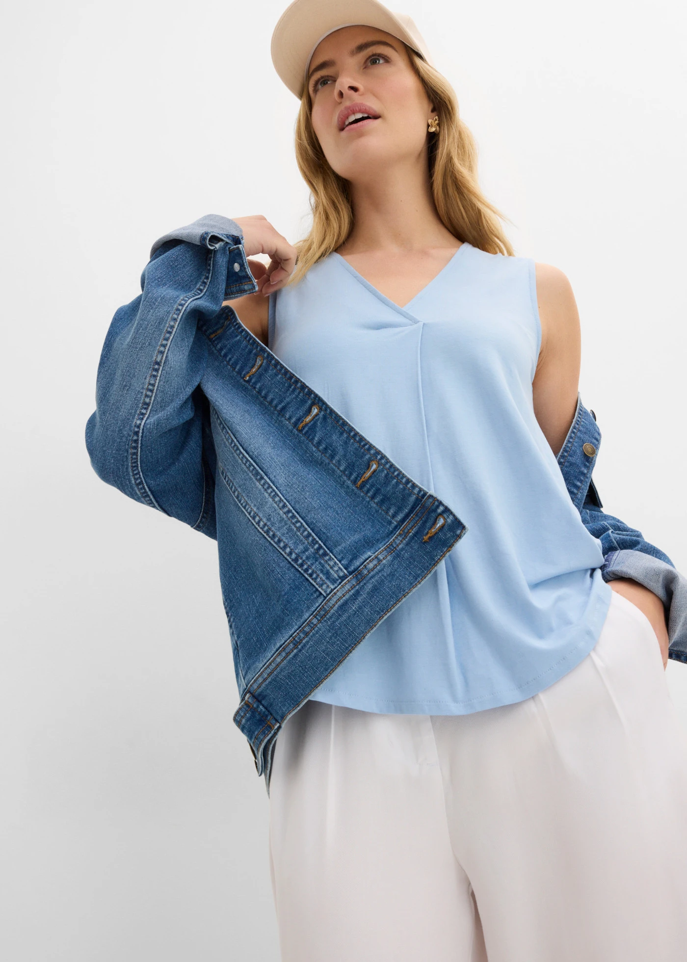 Top in een zachte viscosemix • lichtblauw • bonprix online shop