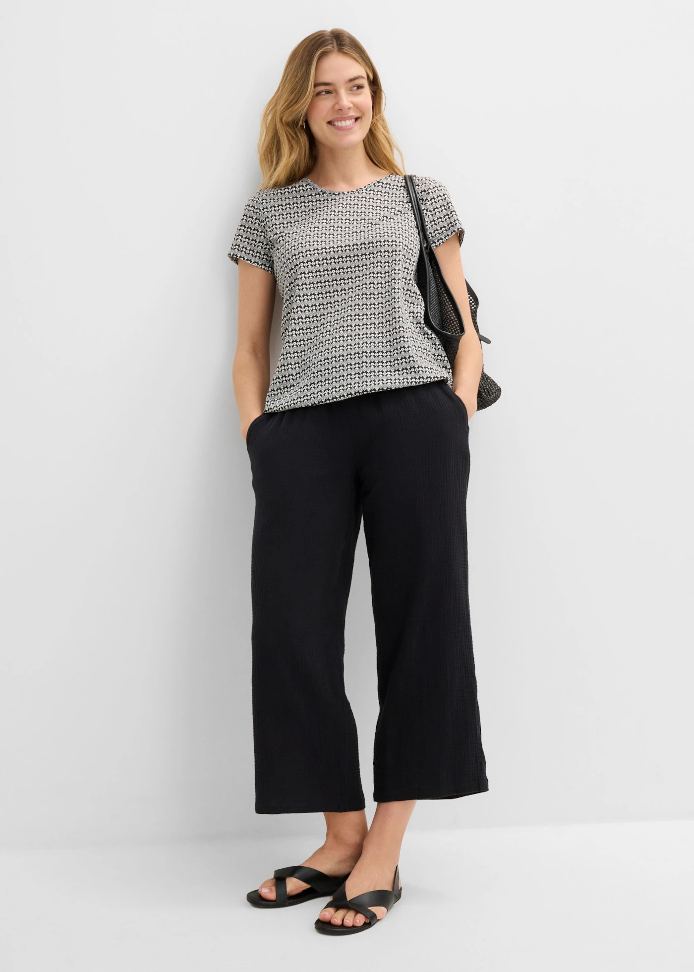 Shirt van katoen • zwart grafische print • bonprix online shop