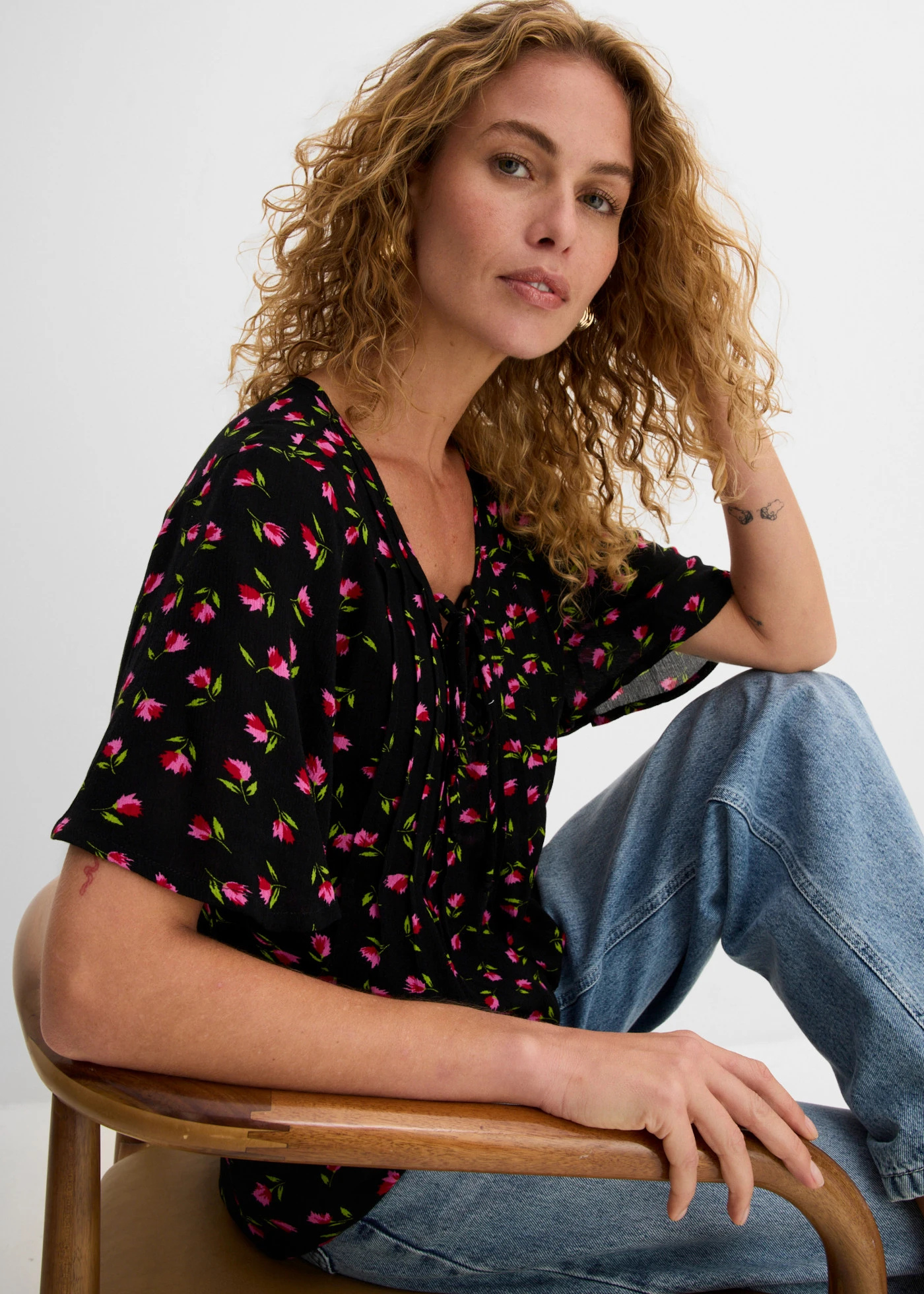 Tuniek van 100% viscose • zwart gebloemd • bonprix online shop