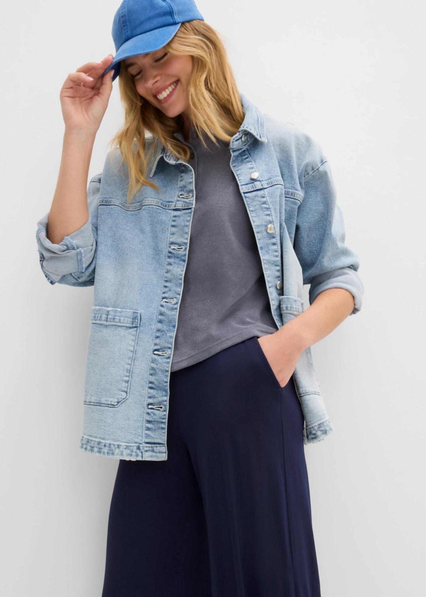 Pantalon fluide en jersey viscose, longueur 7/8 • bleu foncé • Boutique bonprix