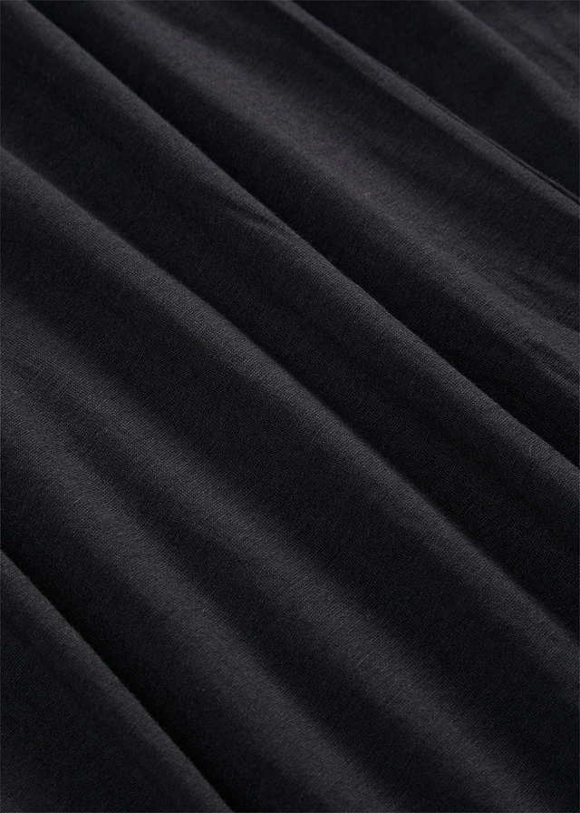 Pantalon fluide en jersey viscose, longueur 7/8 • noir • product-page.page-title-suffix