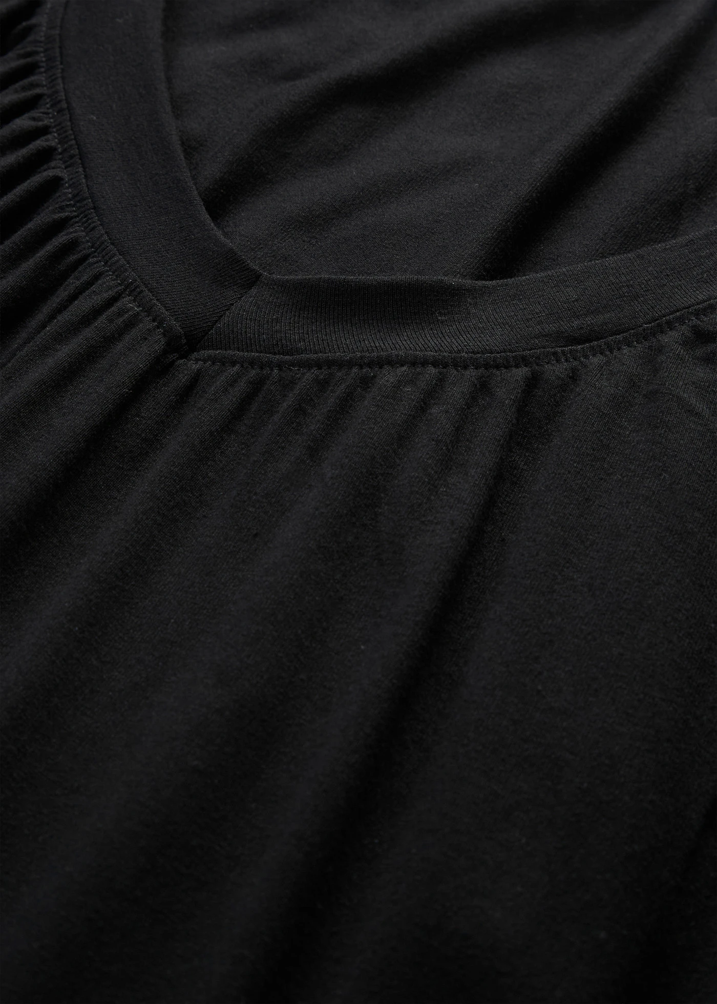 Shirt in een viscosemix • zwart • bonprix online shop